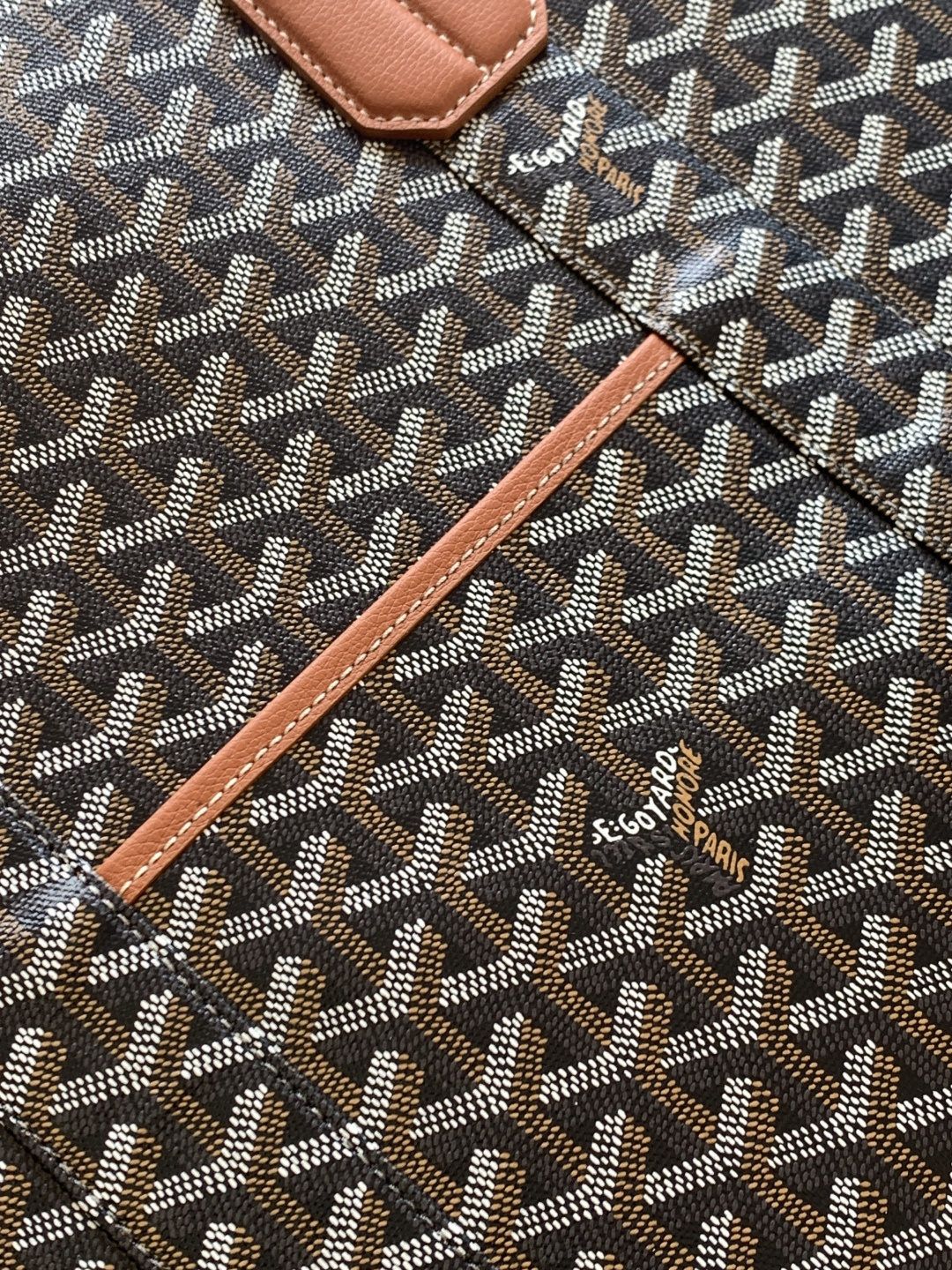 Goyard SAVILE ROW 衣物包为衣服提供了出色的保护