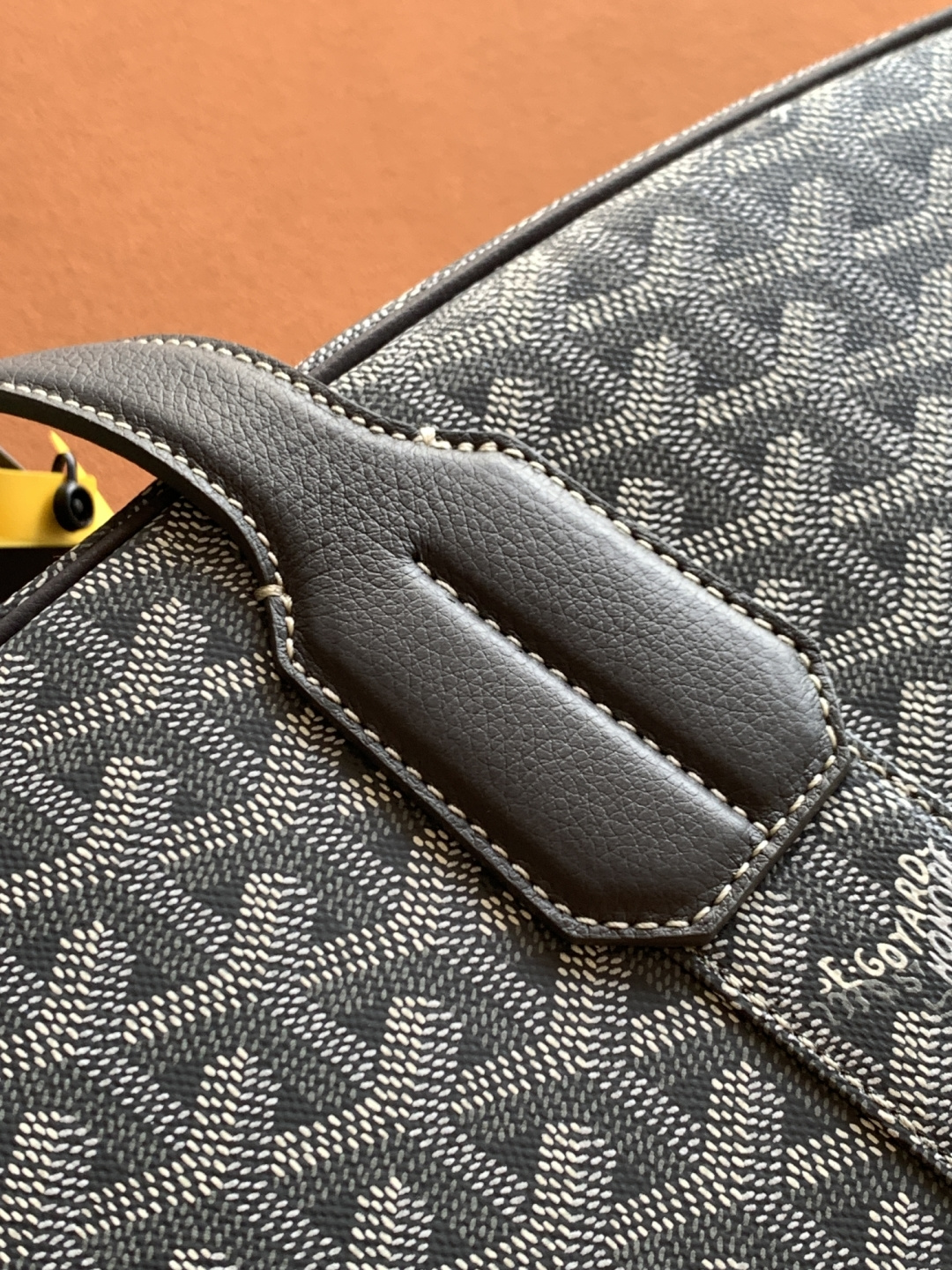 Goyard SAVILE ROW 衣物包为衣服提供了出色的保护