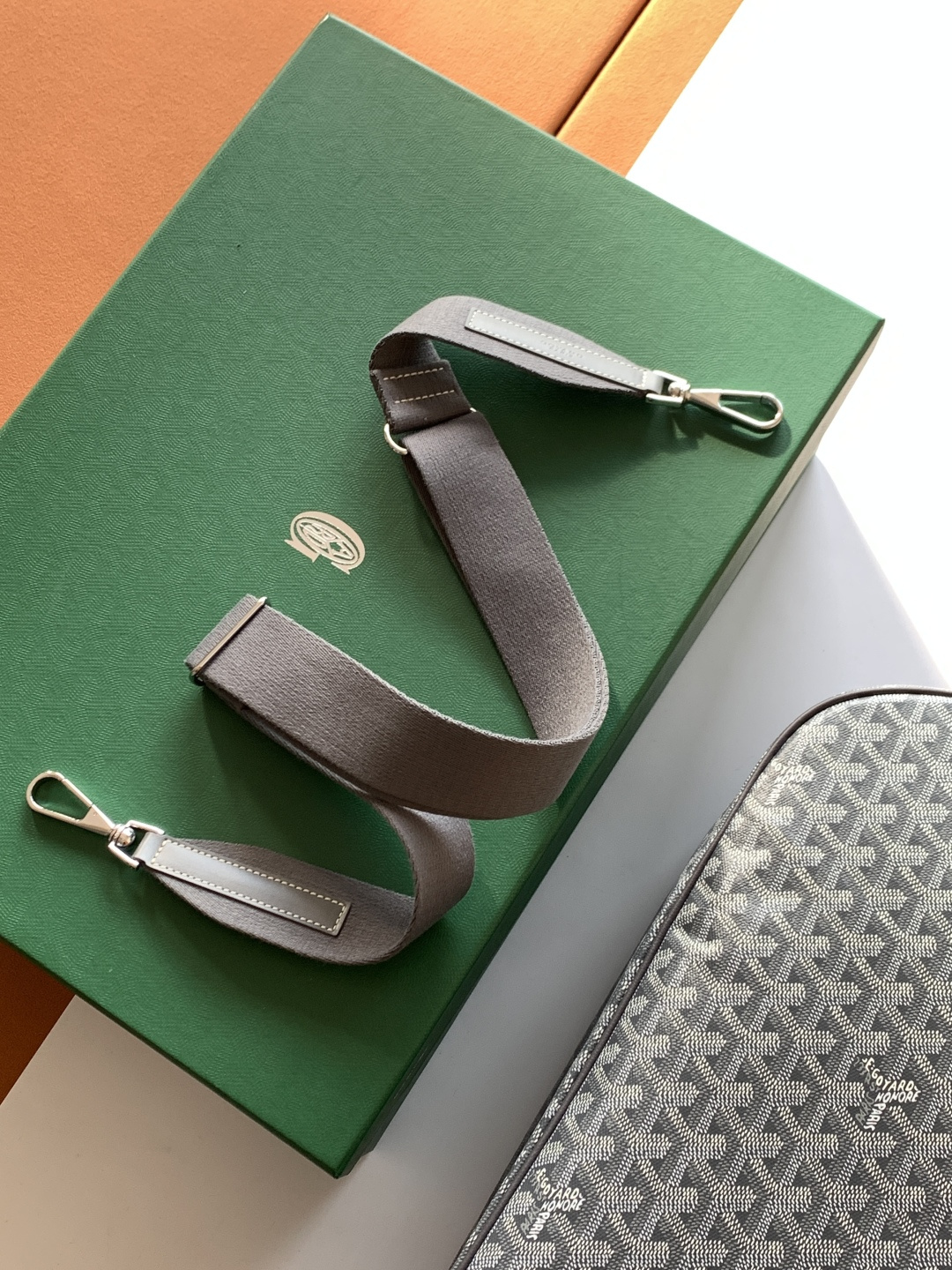 Goyard SAVILE ROW 衣物包为衣服提供了出色的保护