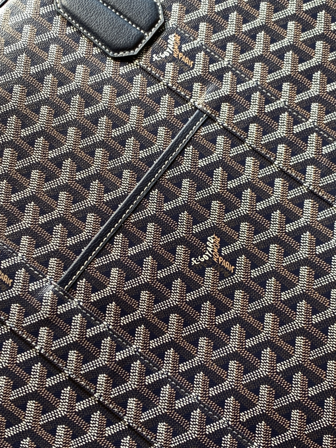 Goyard SAVILE ROW 衣物包为衣服提供了出色的保护