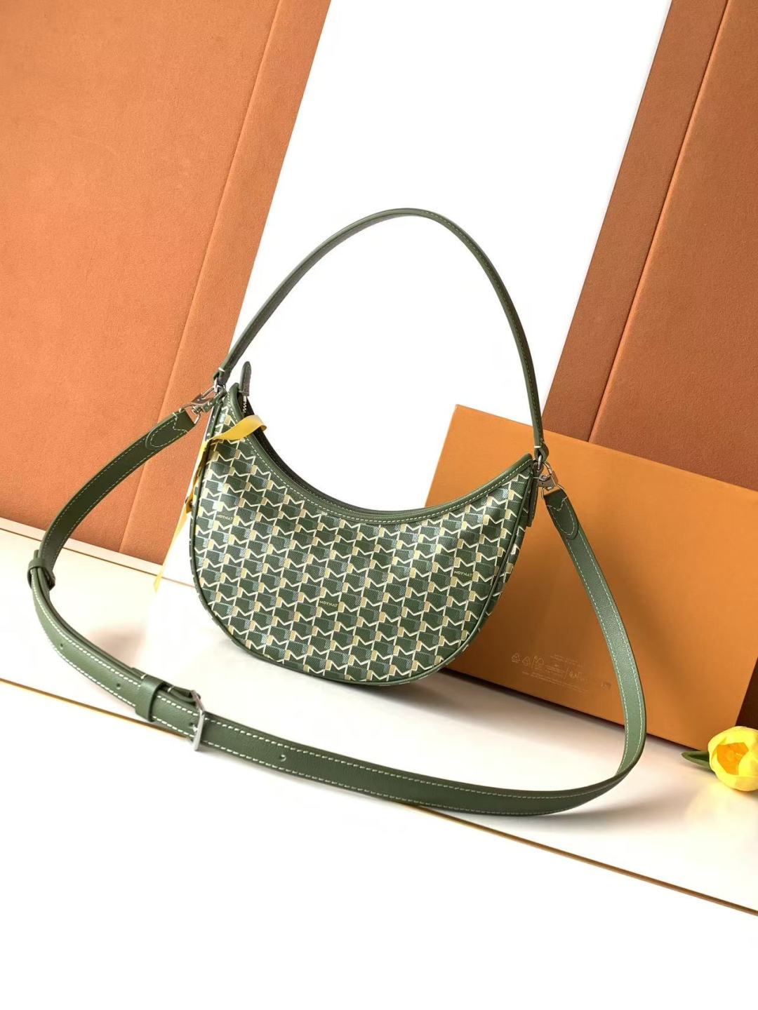 Goyard Moynat新品 | 新月包