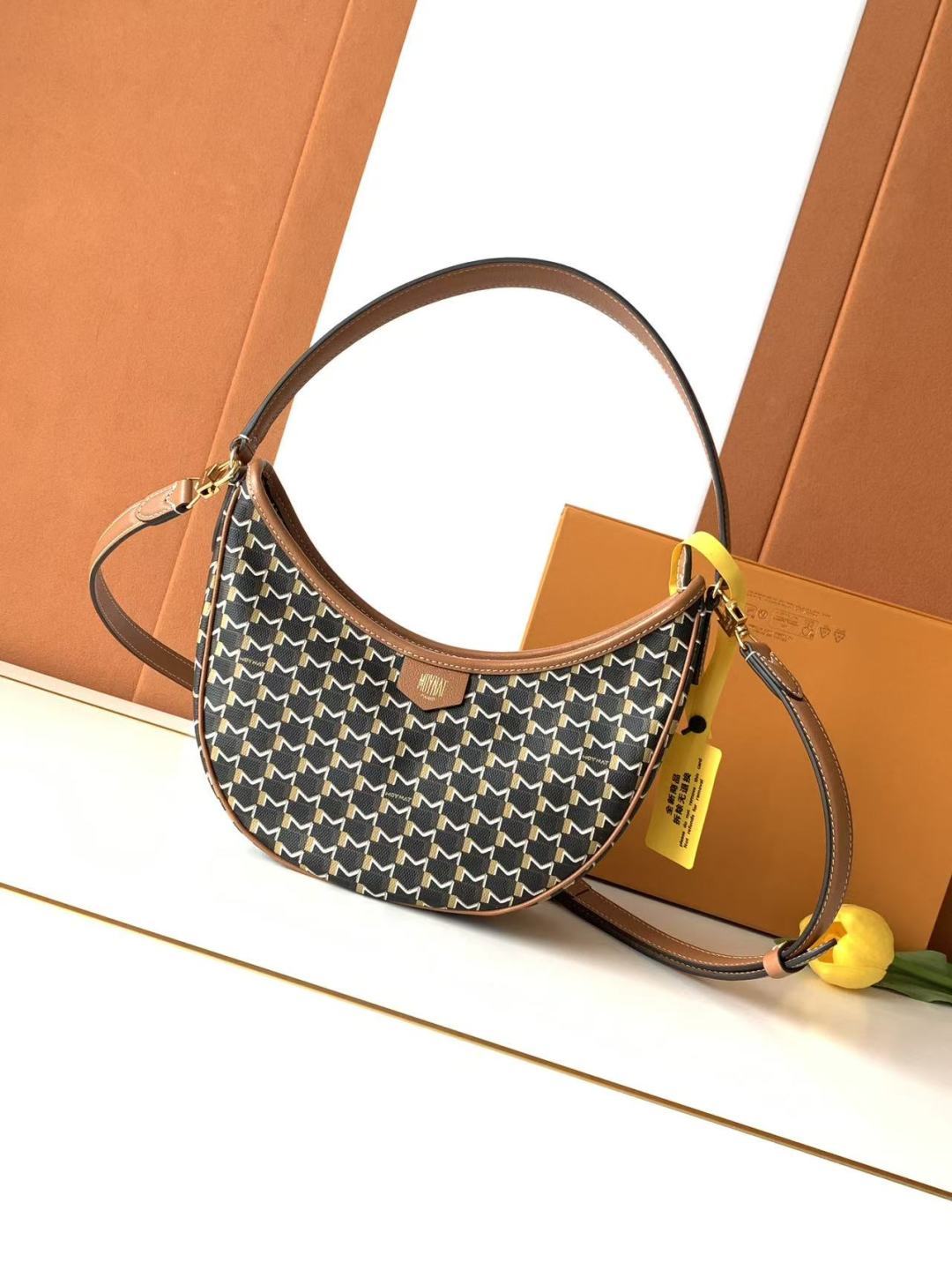 Goyard Moynat新品 | 新月包