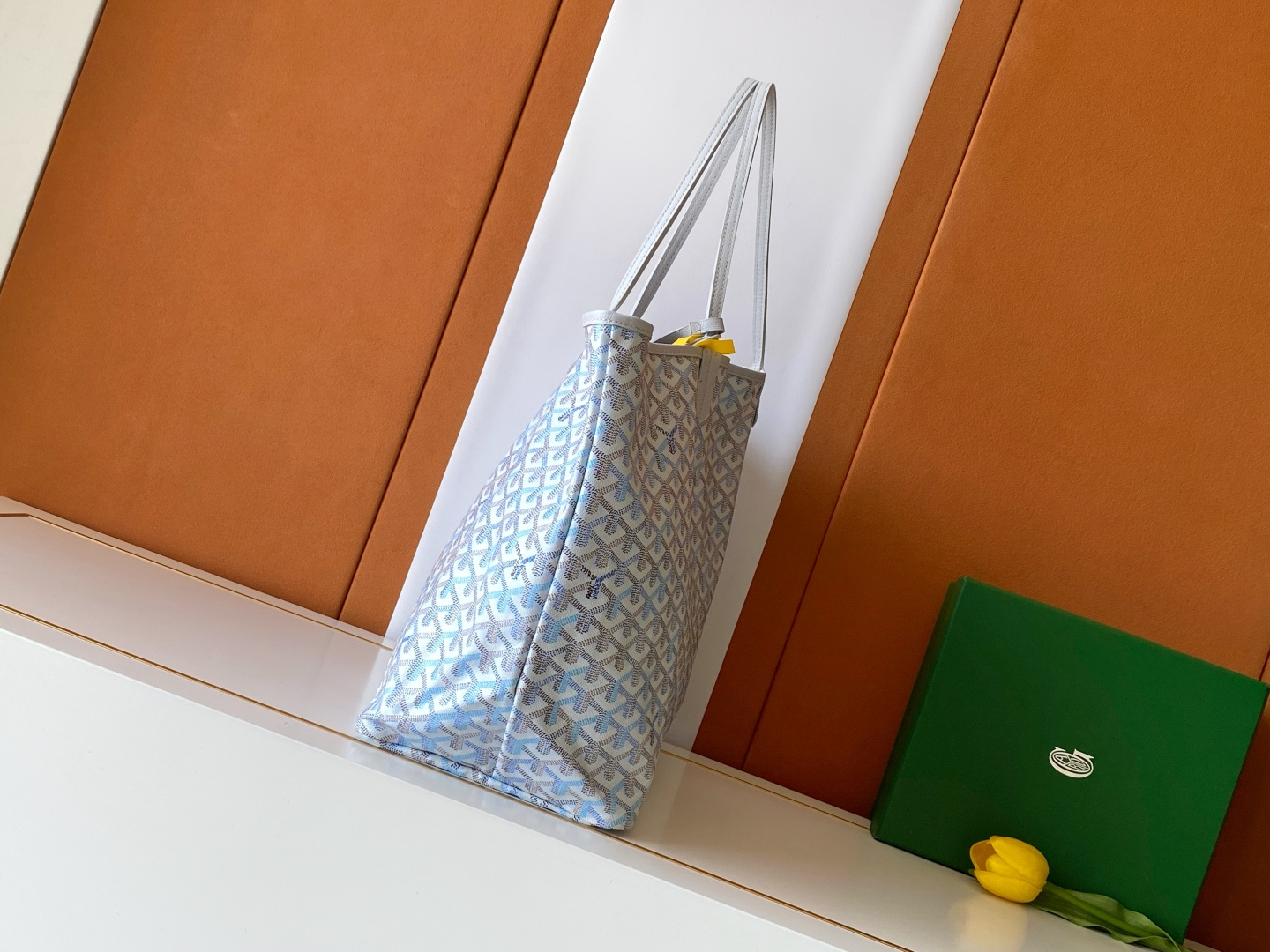 Goyard 这款2026年限量版SAINT LOUIS大号包袋 采用限定四季炫彩GOYARDINE帆布打造