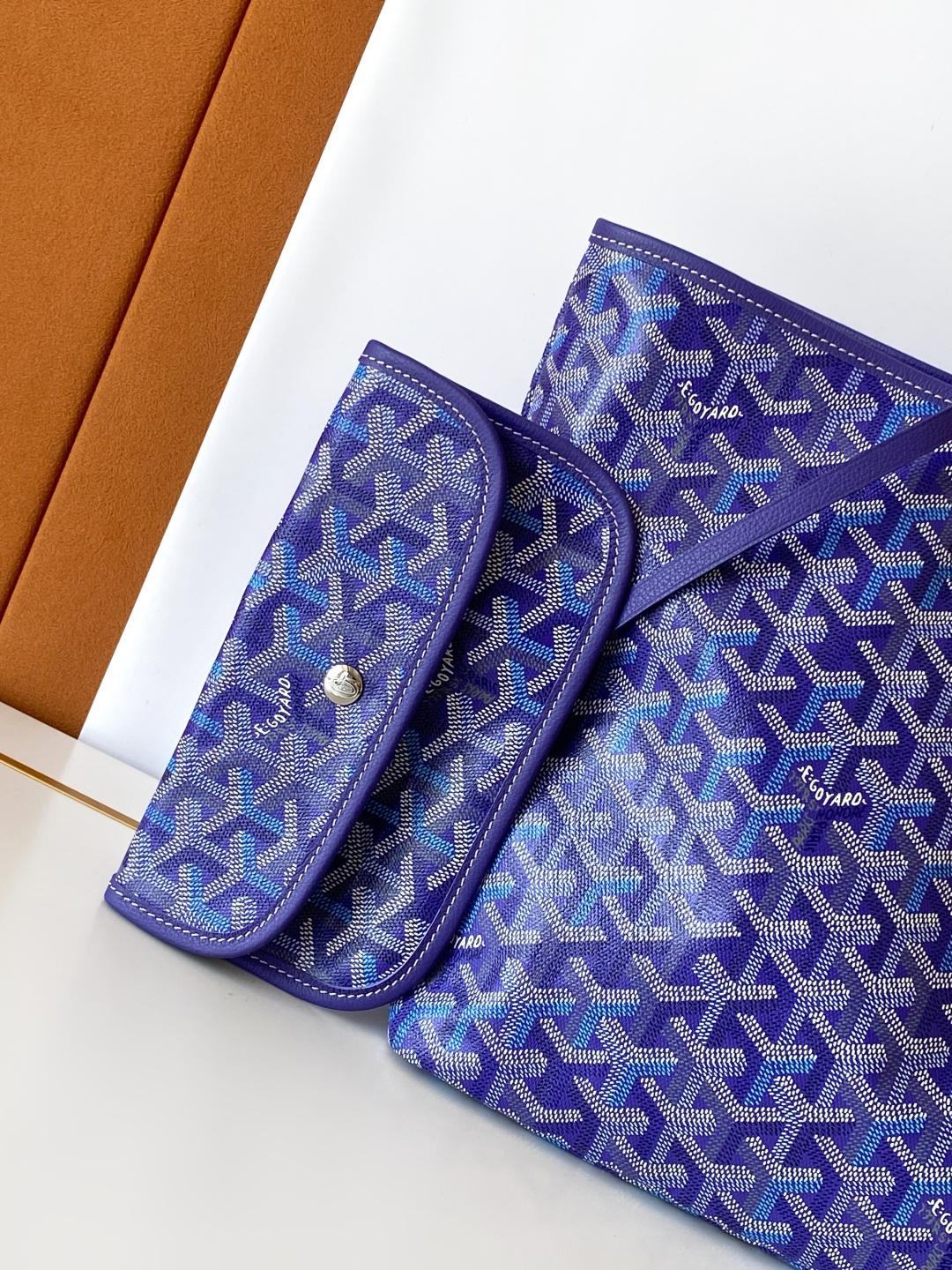 Goyard 这款2026年限量版 SAINT LOUIS 小号包袋 采用限定四季炫彩 GOYARINE 帆布打造