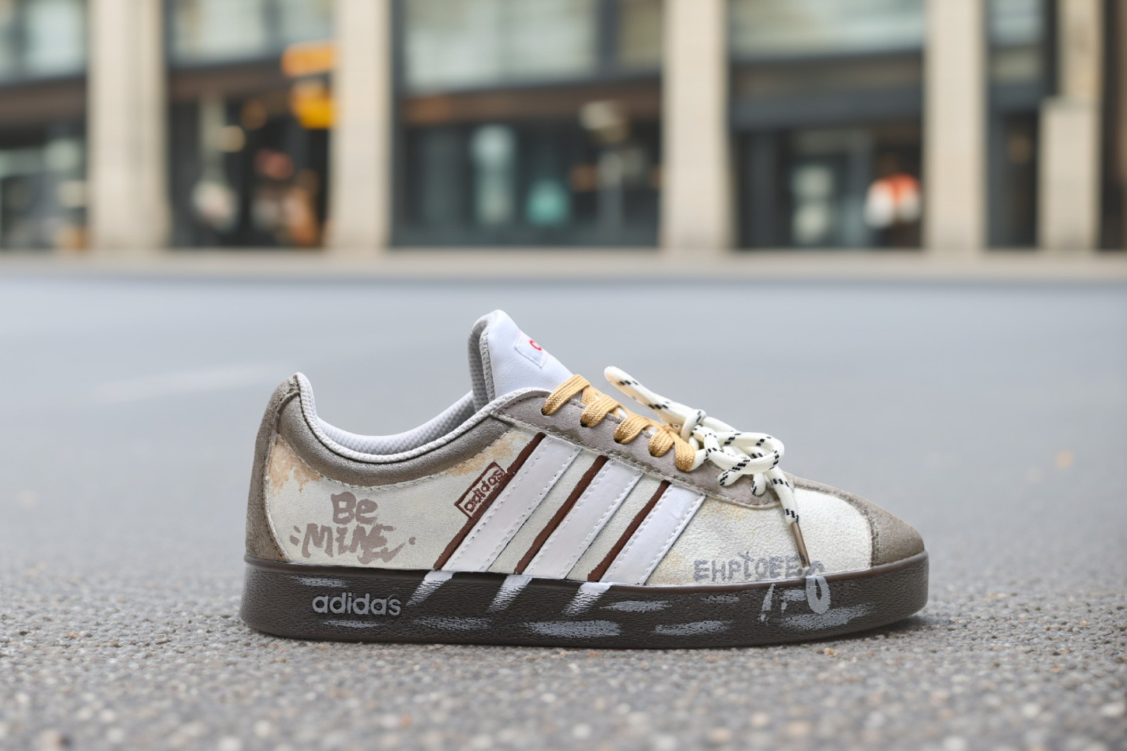 Adidas Vl Court Classic T – HQ1802