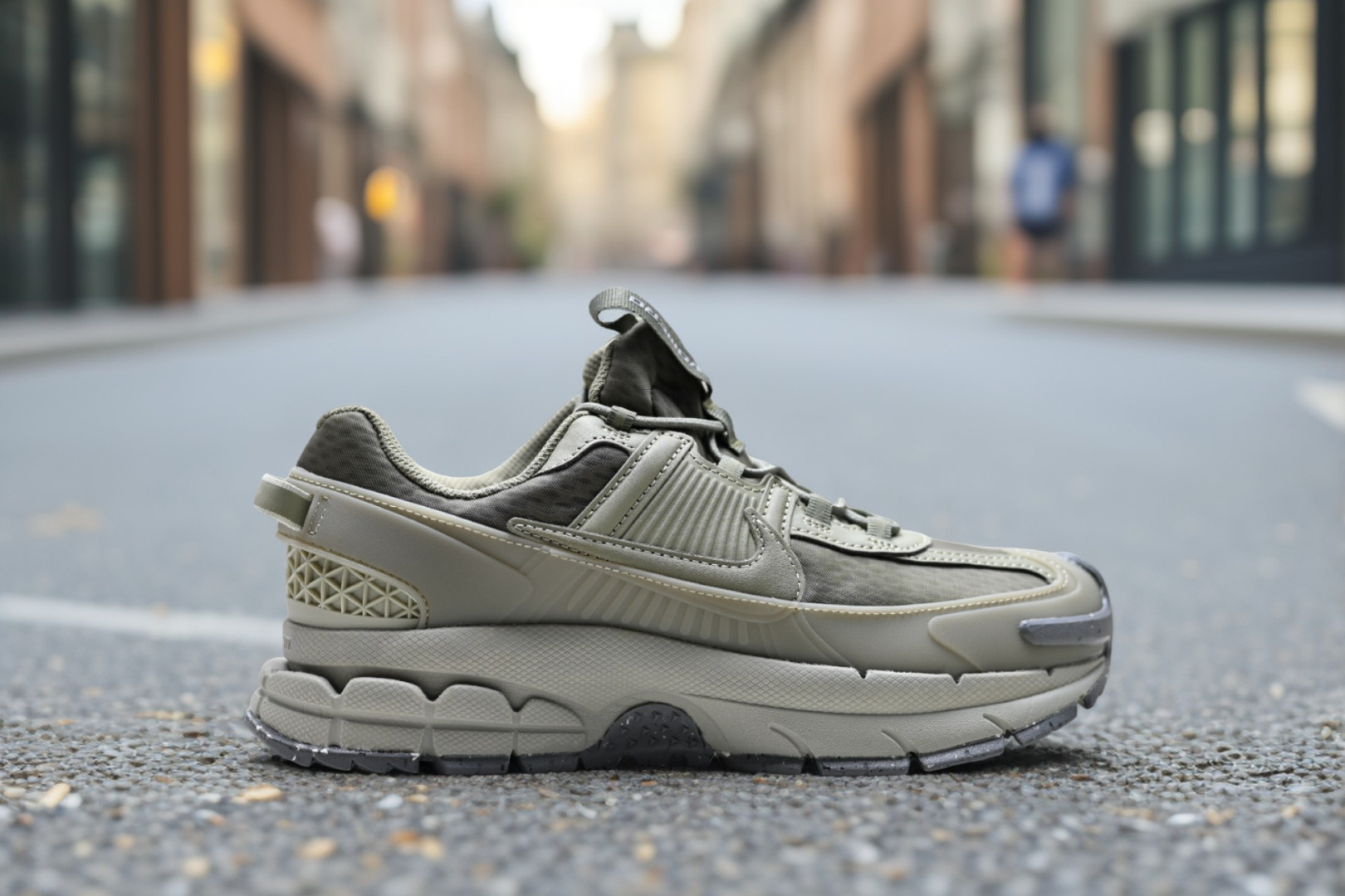 Nike Zoom Vomero Roam – HJ4646-300