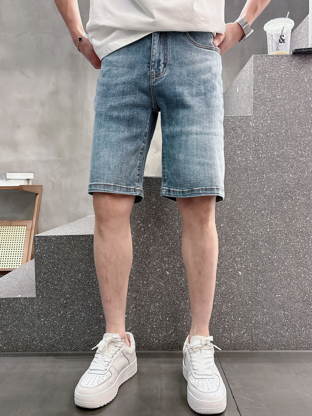 NO:431263,Croxin 2025 summer new men's jeans and shorts, heavy craftsmanship high-quality custom fabric breathable fabric, breathable elasticity and comfort, impeccable details, top-level auxiliary materials, original logo design concept, delicate and soft feel!  The upper body style is excellent!  Size 30-36, Chrome hearts, shorts, jeans, alexander wang19860909克罗心 2025夏季新款男士牛仔裤短裤,重工艺高级定制面料透气面料 透气弹力舒适度极高,细节无可挑剔,顶级辅料配备,原版logo设计理念,手感细腻柔软！上身版型超赞！尺码30-36,,chrome hearts,shorts,jeans,alexander wang,Men's clothing