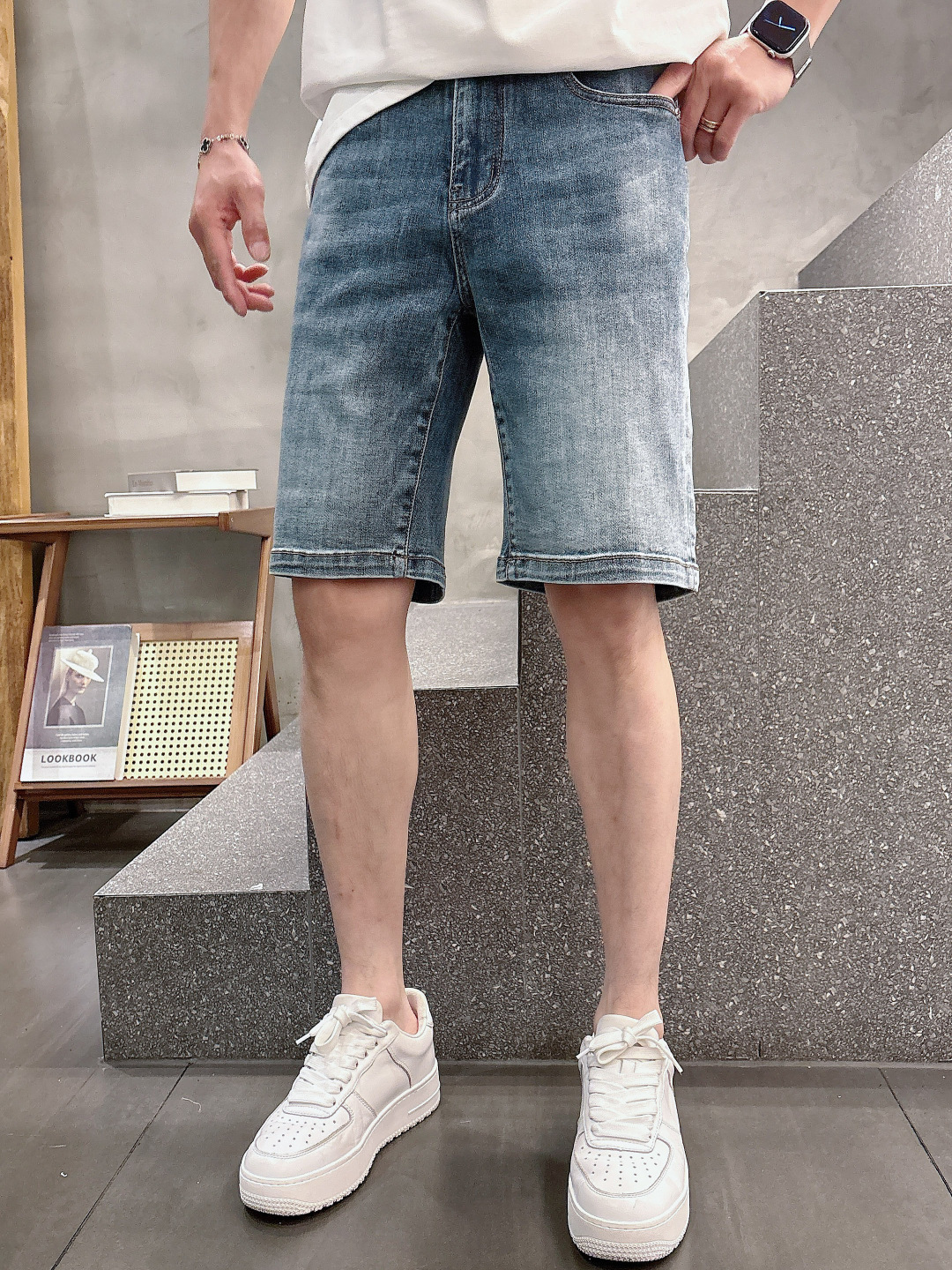 NO:431259,Croxin 2025 summer new men's jeans and shorts, heavy craftsmanship high-quality custom fabric breathable fabric, breathable elasticity and comfort, impeccable details, top-level auxiliary materials, original logo design concept, delicate and soft feel!  The upper body style is excellent!  Size 29-36, Chrome hearts, shorts, jeans, alexander wang19860909克罗心 2025夏季新款男士牛仔裤短裤,重工艺高级定制面料透气面料 透气弹力舒适度极高,细节无可挑剔,顶级辅料配备,原版logo设计理念,手感细腻柔软！上身版型超赞！尺码29-36,,chrome hearts,shorts,jeans,alexander wang,Men's clothing