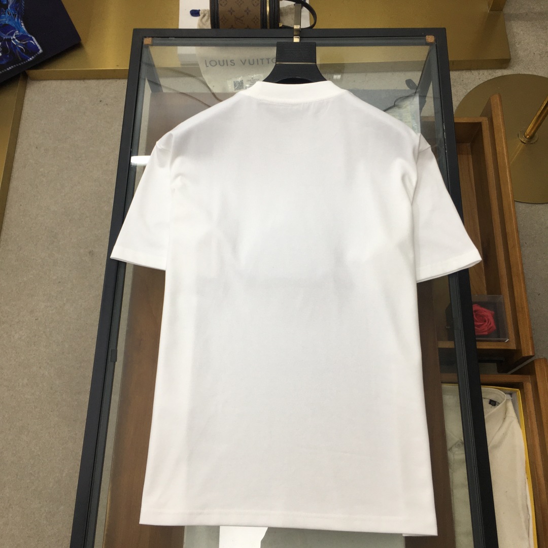 Italian Fashion Men’s Short Sleeve T-Shirt 2025 with high-quality cotton fabric, comfortable, breathable, and fashionable design in sizes M-4XL. - 图片 8
