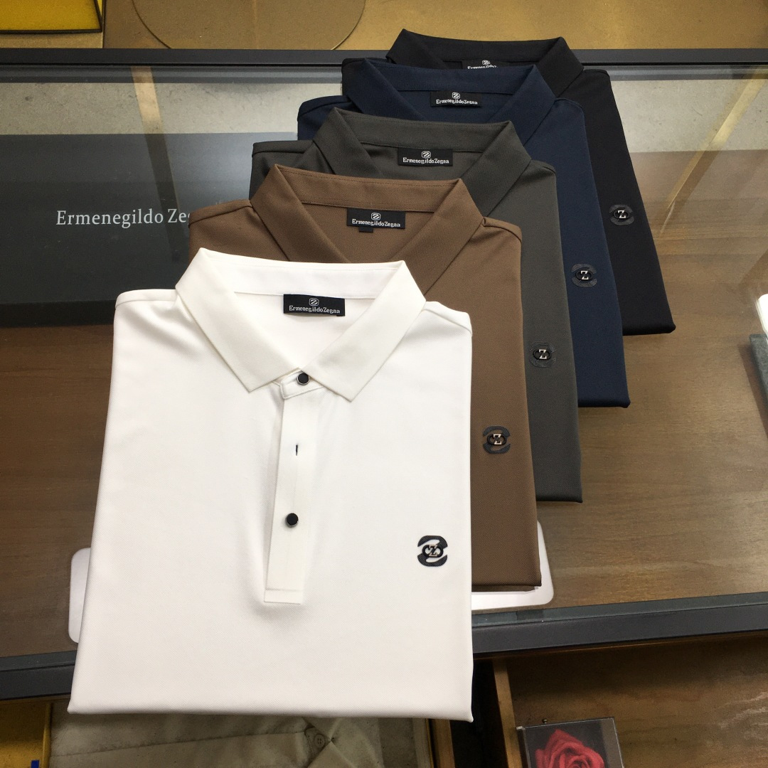 NO:410671,New product [Zegn...] High-end Polo 2025SS Spring and Summer New Product Go Fashion and Casual Lapel T-shirt, Selected High-quality Tianshi cool fabric, Stainless cutting process, Exquisite logo design logo on chest, Customer-supplied hardware and accessories, Simple and easy to match, a must-have item for casual business men!  SizeM-4XL [Please report height and weight by placing an order], tees, t-shirt, alexander wang19860909新品【Zegn...】高端Polo 2025SS春夏新品 Go 时尚休闲翻领T恤,甄选优质天丝凉爽面料,无痕切割工艺,胸前密针精致logo设计标识,客供订织五金辅料,简约易搭配,休闲商务男人必备单品！ SizeM-4XL【下单请报身高体重】,,tees，t-shirt,alexander wang,Men's clothing