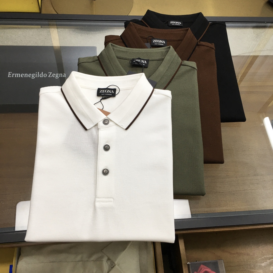 NO:143225,New counter products [Zegn...] New products, fashionable POLO/lamb short sleeves, high-end custom versatile styles, anyone can easily control them, full custom fabric craftsmanship, luxurious classic brand logo design on the chest, very high-end, those who understand goods must enter!  The style and tailoring are slim styles, which are very exquisite, showing aura and highlighting the exquisiteness of business men. This is the unique feature, the right slim fit, and the upper body effect is very good!  Counter size M-3XL..., T-shirt,alexander wang19860909专柜新品【Zegn...】 新品 时尚POLO/翻领短袖 高级定制百搭款式 任何人都可以轻松驾驭 面料全订制工艺 胸前奢华经典品牌logo设计,非常显档次懂货的必须入！版型剪裁属于修身款 非常精致,显气场,又会凸显商务男士的精致,这就是独到之处,恰到好处的修身,上身效果非常赞！专柜尺码M-3XL..,,T-shirt,alexander wang,Men's clothing