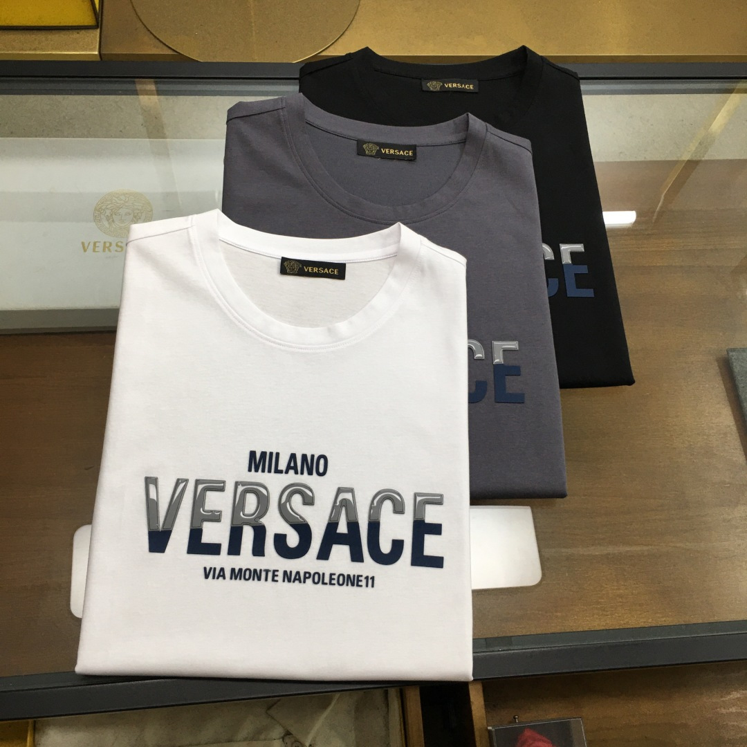 NO:417370,New product 'BLCA...' 2025 spring and summer new model first-time counter latest short-sleeved round-neck T-shirt, high-end customization, avant-garde and fashionable design!  Brand logo heavy craft design, high-end customized double mercerized fabric, soft feel, comfortable to wear, exquisite counter-level car line, fine workmanship, invincible and handsome upper body effect!  A must-have item for handsome men!  Fatty Gospel - Three colors as shown in the picture Number of codes M-5XL (maximum 6xl can wear 230 catties), T-shirt,tees, t-shirt,alexander wang19860909新品 《BLCA...》 2025春夏新款首发专柜最新款短袖圆领T恤 高端订制 设计前卫时尚！品牌logo重工艺设计 高端定制双丝光面料.手感柔软.穿着舒适.专柜级别精致车线.做工精细.上身效果无敌帅气！型男必备单品！胖子福音-- 三色如图 码数 M-5XL(最大6xl可穿230斤),,T-shirt,tees，t-shirt,alexander wang,Men's clothing