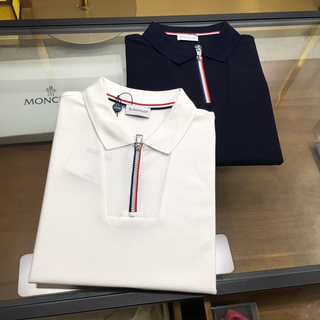 NO:138691,New counter products [Moncle...] 2025 spring and summer new products, fashionable POLO/lamb short sleeves, high-end custom versatile styles, anyone can easily control them, full custom fabric craftsmanship, luxurious classic brand logo design on the chest, very high-end, those who understand goods must enter!  The style and tailoring are slim styles, which are very exquisite, showing aura and highlighting the exquisiteness of business men. This is the unique feature, the right slim fit, and the upper body effect is very good!  Counter size M-3XL., christian louboutin, T-shirt, alexander wang19860909专柜新品【Moncle...】 2025春夏新品 时尚POLO/翻领短袖 高级定制百搭款式 任何人都可以轻松驾驭 面料全订制工艺 胸前奢华经典品牌logo设计,非常显档次懂货的必须入！版型剪裁属于修身款 非常精致,显气场,又会凸显商务男士的精致,这就是独到之处,恰到好处的修身,上身效果非常赞！专柜尺码M-3XL.,,christian louboutin,T-shirt,alexander wang,Men's clothing