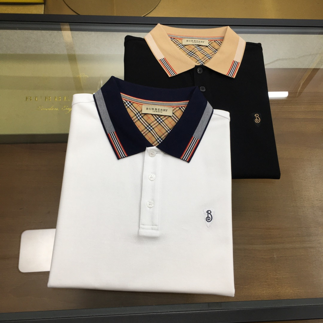 NO:501132,New product POLO 'Burbe...y' New spring and summer men's lapel Polo shirt!  Classic business men's style, high-end men's style at the ceiling level of business men's style!  Simple, fashionable and elegant, single-wearing inner wear is decent, quality control/detail control takes away, low-key, luxurious and connotative!  Customer-supplied fixed mesh mercerated bead floor cotton cloth is carefully made, the fabric surface is evenly arranged and neatly arranged, with excellent breathability and heat dissipation and sweat resistance, and the comfort level of the upper body is completely better than that of ordinary single-sided sweat cloth tissue!  The classic brand LOGO logo is built with top-level craftsmanship. The LOGO has three-dimensional, clear and full texture, and is an outstanding product in the classic field whether it is inner wear or single wear!  The exquisite cutting process, the processing of every detail is very standard and delicate, and it is comparable to that of ordinary LOW products on the market. Men must enter the basic versatile Polo shirts!  Color black, white Size: 48-56., burberry,alexander wang19860909新品POLO 《Burbe...y》 春夏季新款男士翻领Polo衫！经典商务男款,高端男装的天花板级别的商务男款！简约时尚大气不失优雅,单穿内搭体面过人,品质控/细节控的闭眼带走,低调又奢华有内涵！ 客供定织网眼丝光珠地棉布精心制成,面料表面排列均匀整齐的网眼纹理,透气性和散热排汗性极佳,上身舒适程度完全优于普通单面汗布组织！经典的品牌LOGO标识,采用顶级工艺打造,LOGO立体清晰饱满,质感非凡的特质,无论是内搭还是单穿都是一款经典领域的产品！精妙绝伦的裁剪工艺,每一个细节处理的非常标准细腻,非市面一般LOW货可以媲美的,男士必入基础百搭款Polo衫推荐！ 颜色黑色,白色 尺码: 48-56.,,burberry,alexander wang,Men's clothing