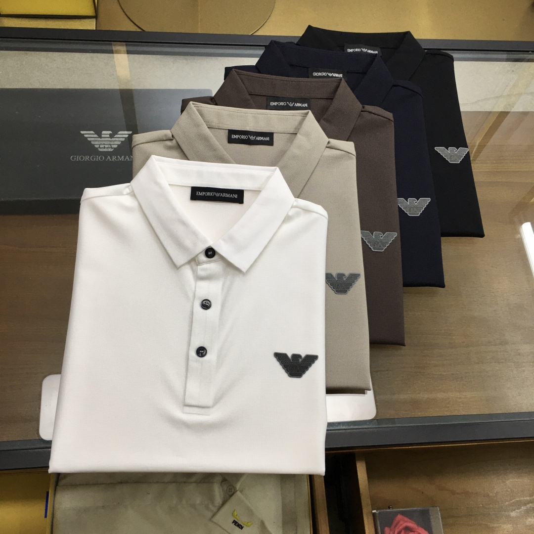 NO:410681,New product [Aman..i] high-end Polo 2025SS spring and summer new product Go fashionable casual lapel T-shirt, selected high-quality tin silk cool fabric, markless cutting process, exquisite logo design logo on chest tight needles, customer-supplied hardware accessories, simple and easy to match, a must-have item for casual business men!  SizeM-4XL [Please report height and weight by placing an order], tees, t-shirt, alexander wang19860909新品【Aman..i】高端Polo 2025SS春夏新品 Go 时尚休闲翻领T恤,甄选优质天丝凉爽面料,无痕切割工艺,胸前密针精致logo设计标识,客供订织五金辅料,简约易搭配,休闲商务男人必备单品！ SizeM-4XL【下单请报身高体重】,,tees，t-shirt,alexander wang,Men's clothing