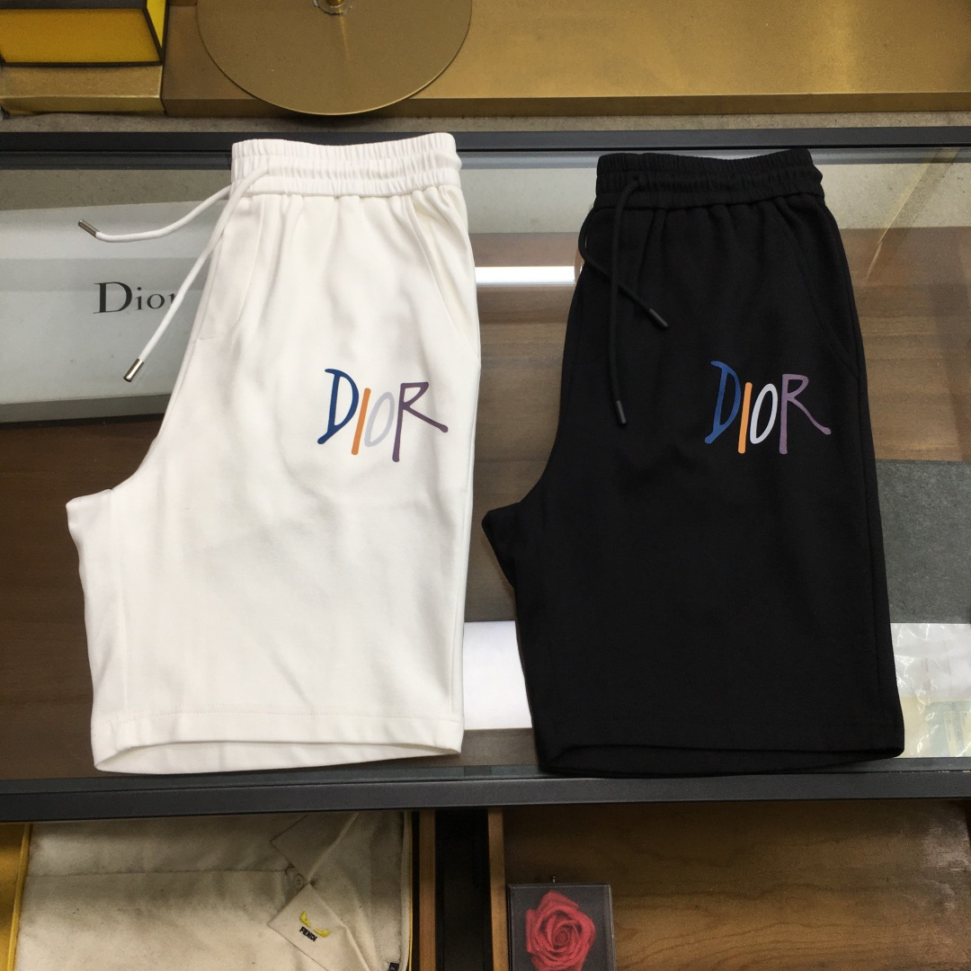 NO:499473,New shorts 'Dio...' 2025 summer new men's casual shorts, high-end customized pure cotton breathable fabric, breathable and micro-elastic, extremely comfortable, impeccable details, top-level auxiliary materials, original hardware design concept, delicate and soft feel!  The upper body style is excellent!  Size M-3xl, Dior, shorts, alexander wang19860909新品短裤《Dio...》 2025夏季新款男士休闲短裤,高级定制纯棉透气面料 透气微弹舒适度极高,细节无可挑剔,顶级辅料配备,原版五金设计理念,手感细腻柔软！上身版型超赞！尺码M-3xl,,dior,shorts,alexander wang,Men's clothing