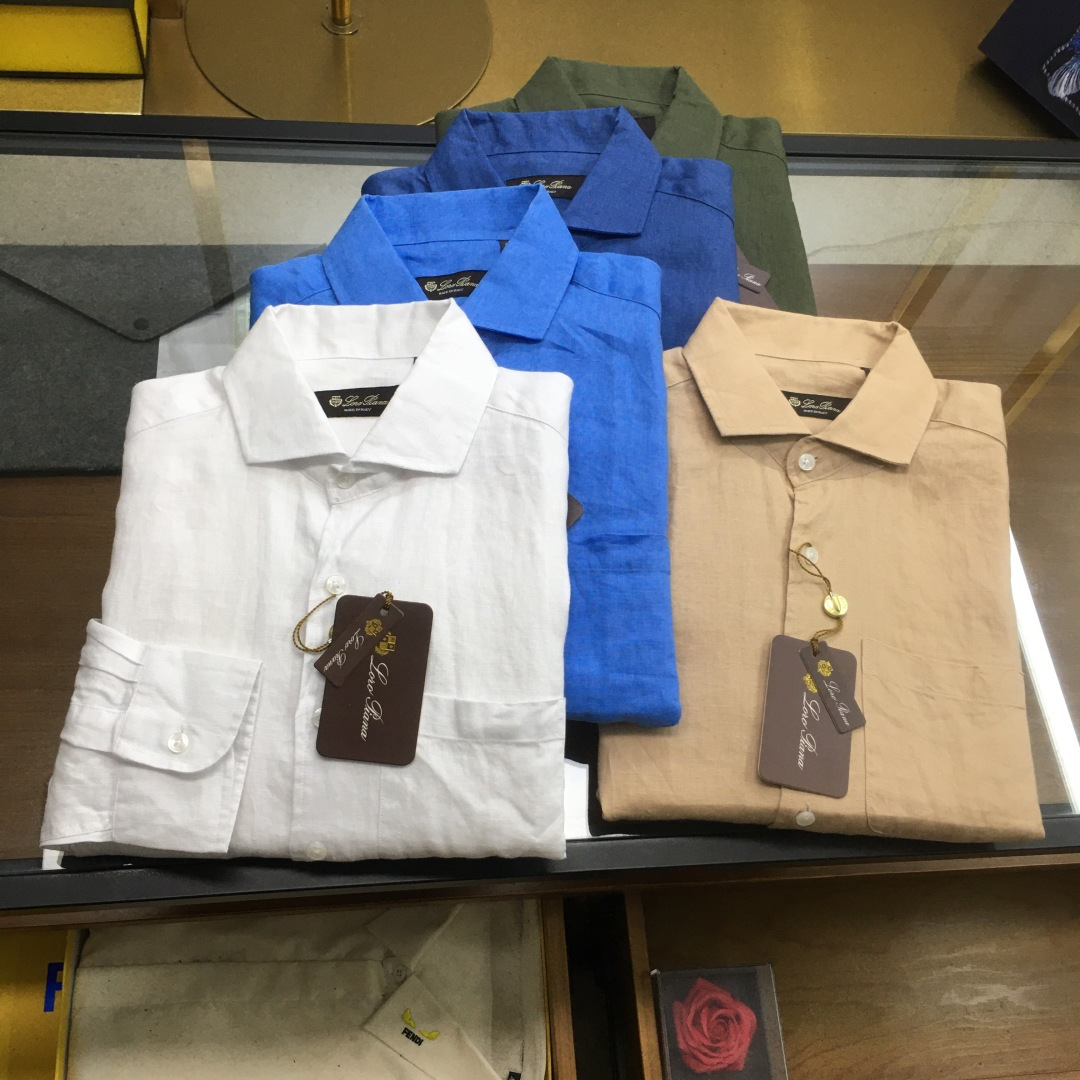 NO:513824,The latest style of the new counter product [LP] S-2XL 2025 counter has long-sleeved shirts, with trading companies having a wide range of channels and is available on the official website!  The classic casual shirt is paired with a unique French collar, a chest pocket design, a simple, clean, classic and fashionable style design, which is a versatile style that can be switched at will. The fabric feels soft and delicate, and is extremely moisture-absorbing and breathable. It is comfortable to wear close to the body and skin-friendly. You can wear it alone or as a coat to wear it. Its versatile performance is beyond your imagination!  The top of the ready-to-wear is simple and fashionable without losing its elegance!  Highly recommended version!  S-2xL, loro piana, jackets & coats,shirts,alexander wang19860909专柜新品【LP】S-2XL 2025专柜最新款麻料长袖衬衣,贸易公司渠道稀出,领先官网发售！经典休闲衬衫搭配独特的法式领,胸前口袋设计,简洁干净、经典时髦的版型设计,属于可随意切换风格的百搭款式,面料手感软糯细腻,极具吸湿透气性,贴身着穿亲肤舒适,即可单穿内搭、也可用来作为外套着穿搭配,其百搭性能超乎你的想象！成衣上身简约时髦又不失优雅感！强烈推荐款！ 码数S-2xL,,loro piana,jackets & coats,shirts,alexander wang,Men's clothing