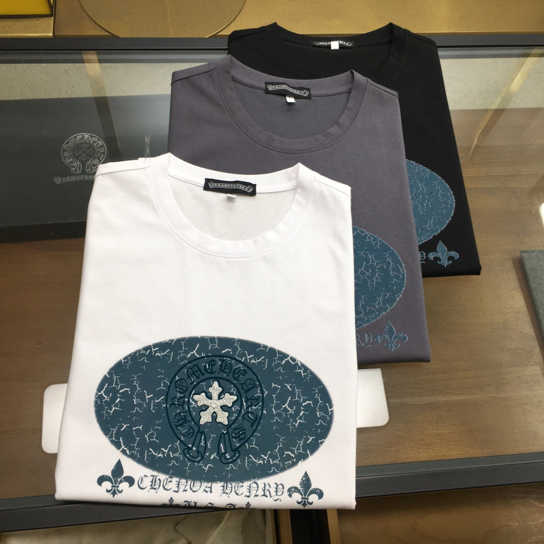 NO:462557,New product 'Cro...' 2025 spring and summer new model first-time counter latest short-sleeved round-neck T-shirt, high-end customization, avant-garde and fashionable design!  Brand logo heavy craft design, high-end customized double mercerized fabric, soft feel, comfortable to wear, exquisite counter-level car line, fine workmanship, invincible and handsome upper body effect!  A must-have item for handsome men!  Fatty Gospel - Three colors as shown in the picture Number of codes M-5XL (maximum 6xl can wear 230 catties), chrome hearts, T-shirt,tees, t-shirt,alexander wang19860909新品 《克罗...》 2025春夏新款首发专柜最新款短袖圆领T恤 高端订制 设计前卫时尚！品牌logo重工艺设计 高端定制双丝光面料.手感柔软.穿着舒适.专柜级别精致车线.做工精细.上身效果无敌帅气！型男必备单品！胖子福音-- 三色如图 码数 M-5XL(最大6xl可穿230斤),,chrome hearts,T-shirt,tees，t-shirt,alexander wang,Men's clothing