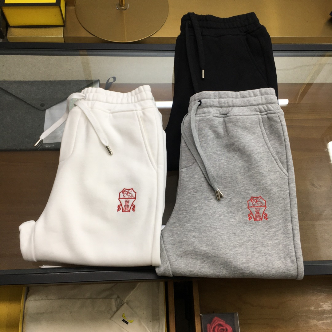 NO:606486,New product 'BC' 2025 season counter new men's casual pants, simple and fashionable design, advanced custom-made fine cotton fabric with good warmth retention, high elasticity and comfort, impeccable details, top-grade accessories, embroidered logo craft design concept, delicate and soft feel!  The upper body fit is awesome!  Sizes M-XXXL, please state your height and weight when ordering,,alexander wang19860909新品 《BC》 2025季专柜新款男士休闲裤,简约风时尚设计,高级定制精棉面料保暖性好 弹力舒适度极高,细节无可挑剔,顶级辅料配备,刺绣logo工艺设计理念,手感细腻柔软！上身版型超赞！尺码M-XXXL下单报身高体重,,alexander wang,Men's clothing