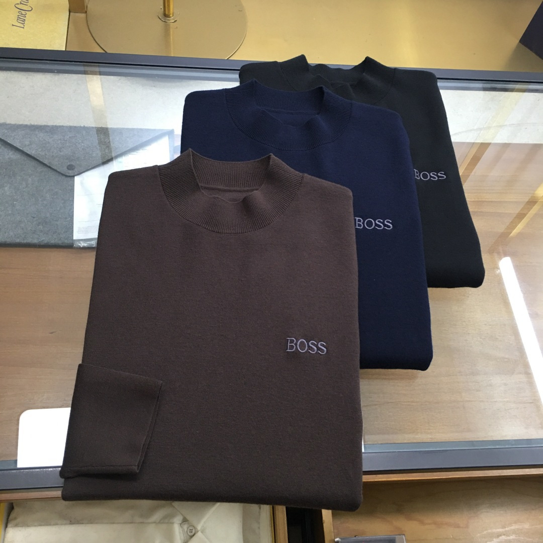 NO:601022,High-end sweater 'Boss...' next day goods, the latest men's half-turtleneck sweater with embroidered logo for autumn and winter 2025. The whole sweater is made of pineapple knitting method. It looks very full and delicate when worn on the body. The simple high-end style looks particularly subtle and restrained.  Elegant and elegant; the iconic embroidered logo on the chest brings a strong visual effect. It is matched with exquisite 3D three-dimensional embroidery technology. It is concave and convex, full and stylish. It has a high degree of brand identity, bright spots, details and quality. It is a ceiling-level luxury product!  The fabric is 48 merino wool and other high-quality materials. It feels tight and elastic, delicate and soft, comfortable and skin-friendly. The upper body has a particularly good three-dimensional feel. There is no pricking feeling when worn close to the body. The drape is also great. It does not pill and deform after long-term wear and washing. Sizes M-3XL (the model is 172 cm and 148 pounds, and the L size is suitable, 3xl can wear 195-200 pounds) Three colors,,sweaters,alexander wang19860909高端毛衣《Boss...》隔天货 2025秋冬最新绣标logo男士半高领毛衣,整衣采用菠萝针织法,穿在身上看,非常饱满精致,简约高端风格显得格外含蓄内敛, 斯文雅致；胸前标志性刺绣logo徽标,带来强烈的视觉效果,搭配精致3D立体刺绣工艺,凹凸有致,饱满有型,品牌标识度极高,有亮点有细节有品质,天花板级的顶奢尚品！面料48美丽诺羊毛优质其他,手感紧密高弹,细腻柔软,舒适亲肤,上身立体感特别好,贴身穿着也毫无扎感,垂坠感也超赞,久穿久洗不起球不变形. 尺码M-3XL（模特172厘米148斤试穿L码合适,3xl能穿195-200斤） 三色入,,sweaters,alexander wang,Men's clothing