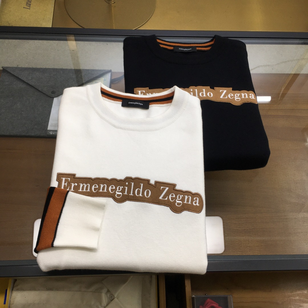 NO:624147,New sweater [Zegn] 2025 autumn and winter new knitted woolen sweater. High-quality exquisite wool blended fabric, high-density knitting, fashionable and versatile sweater, very handsome. Classic Logo jacquard style. Durable and not easy to deform, version, various styles can be easily held, classic fashion style that is sought after every year. Three standards are complete. High-quality bulk goods. Size M-3XL, sweaters, alexander wang19860909新品毛衣【Zegn】 2025秋冬新款针织羊毛衫 高品质精致羊毛混纺面料,高密度针织,时尚百搭毛衣,帅气十足.经典Logo提花款.耐穿不易变形,版型,各种风格都能轻松Hold住,年年被追捧的经典时尚款 三标齐全 高品质大货 码数M-3XL,,sweaters,alexander wang,Men's clothing