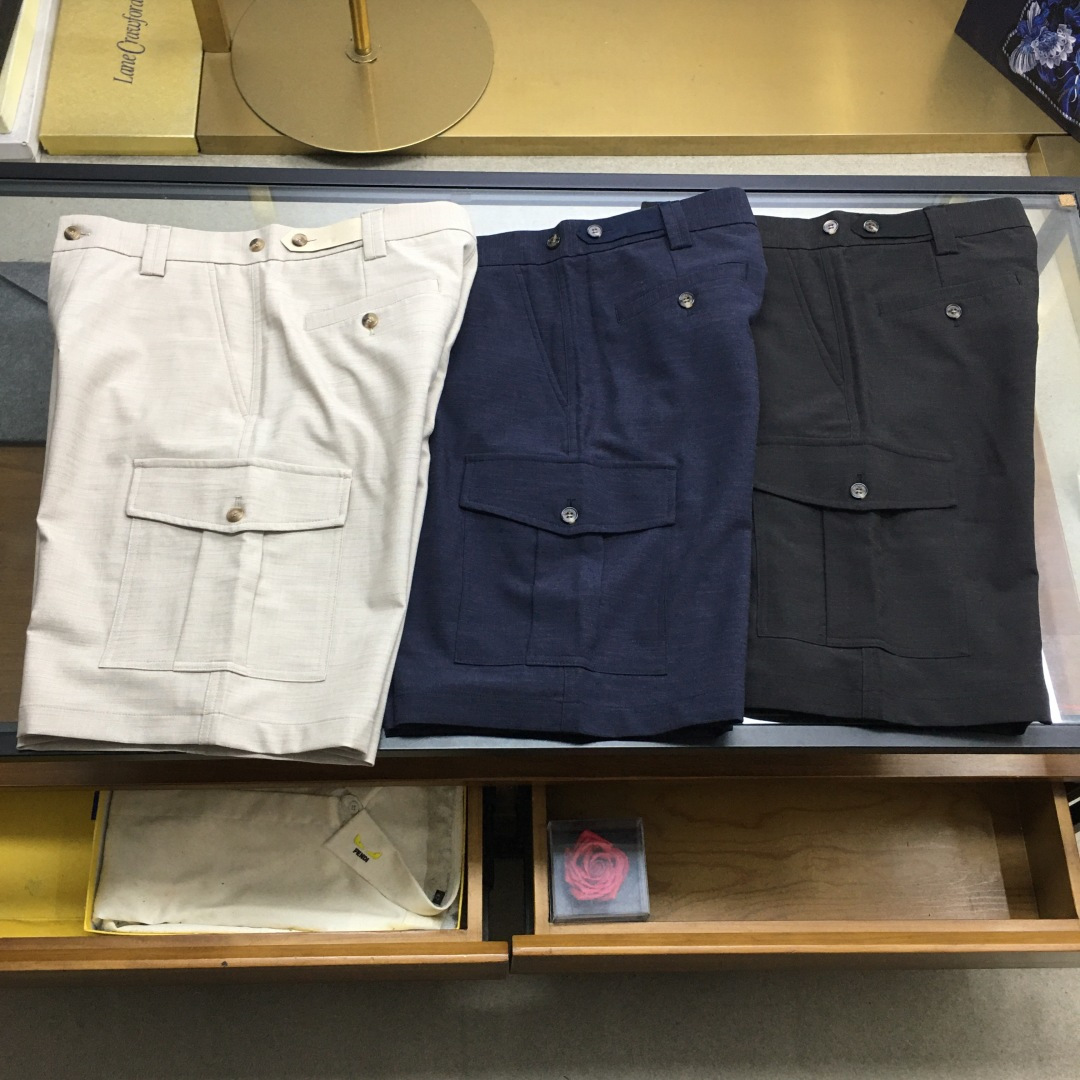 NO:914447,New shorts [BC...] 2026 summer counter new men's casual shorts, advanced custom-made breathable fabrics, extremely breathable, elastic and comfortable, with impeccable details, top-grade accessories, original logo design concept, delicate and soft feel!  The upper body fit is awesome!  Size M-4XL,,shorts,19860909新品短裤【BC...】 2026夏季专柜新款男士休闲短裤,高级定制面料透气面料 透气弹力舒适度极高,细节无可挑剔,顶级辅料配备,原版logo设计理念,手感细腻柔软！上身版型超赞！尺码M-4XL,,shorts,,Men's clothing