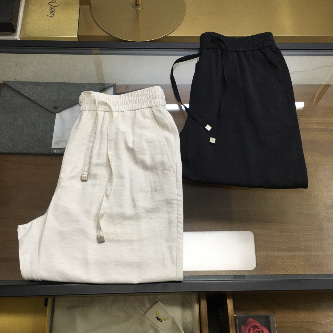 NO:914455,New products at the counter [LP] 2026 new fashionable cotton and linen casual straight pants at the counter, the brand style can be seen at a glance!  Customized Tencel cotton and linen texture, minimalist fashion design, fine details and embroidery logo craftsmanship, original customization of hardware accessories, easy and breathable to control the whole season, classic color upper body is very energetic, multiple styles of wear, casual business, daily life, fashion trends can be controlled!  The overall style and fashion sense are extremely outstanding, bringing extraordinary clothing taste!  48-56 (please quote waist size when placing an order),, loro piana,19860909专柜新品【LP】 2026专柜新款时尚棉麻休闲直筒裤,品牌格调一览无余！客供天丝棉麻质地,极简主义时尚设计,细节做工精细刺绣logo工艺,五金配件原版定制,轻松透气驾驭整季,经典颜色上身很显精气神,多种风格穿搭,休闲商务、日常生活、时尚潮流均可驾驭！整体不论是档次还是时尚感都是极为出色的,带来非凡的衣着品味！48-56（下单请报腰围尺寸）,,loro piana,,Men's clothing