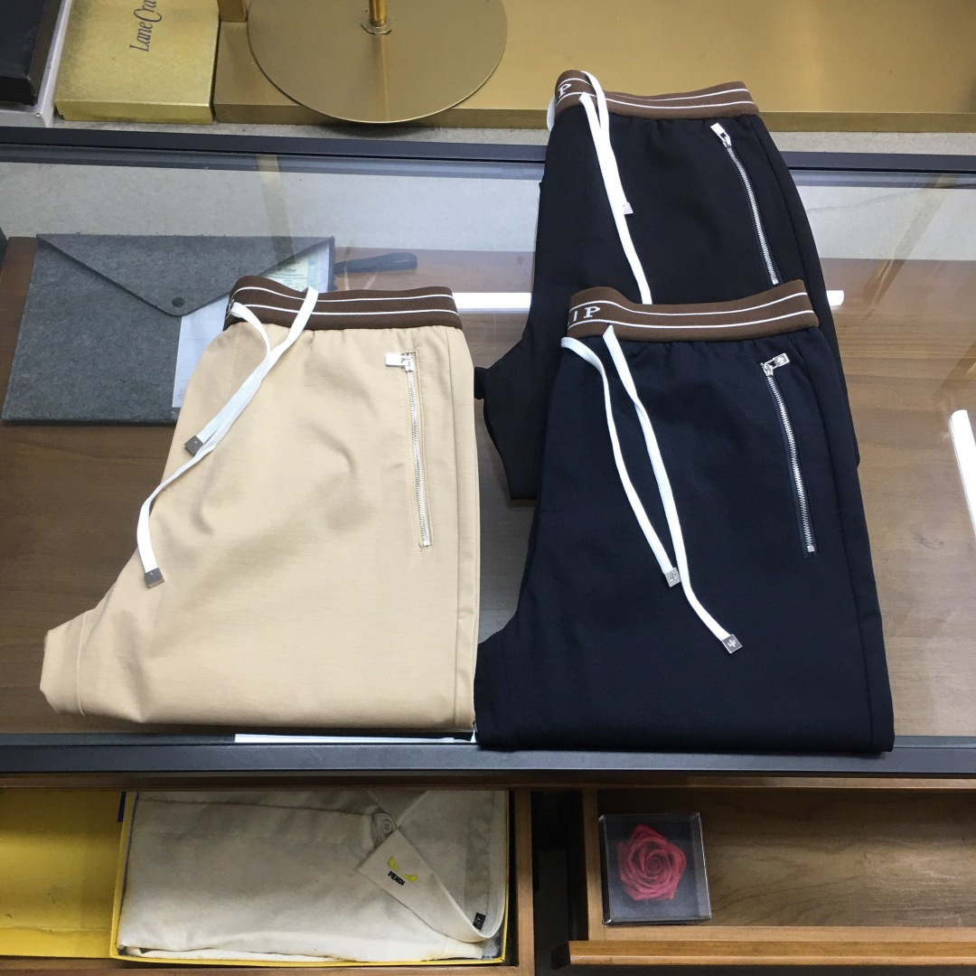NO:955647,New products in the counter 'LP...' 2026 spring and summer counter new men's casual pants, advanced customized original top-grade Tencel spandex fabric, extremely breathable, elastic and comfortable, impeccable details, top-grade accessories, original logo design concept, delicate and soft feel!  The upper body fit is awesome!  For sizes 48-56, please state your height, weight or waist when ordering, loro piana,19860909专柜新品 《LP...》 2026春夏专柜新款男士休闲裤,高级定制原版顶级天丝氨纶面料 透气弹力舒适度极高,细节无可挑剔,顶级辅料配备,原版logo设计理念,手感细腻柔软！上身版型超赞！尺码48-56下单报身高体重或者腰围,,loro piana,,Men's clothing