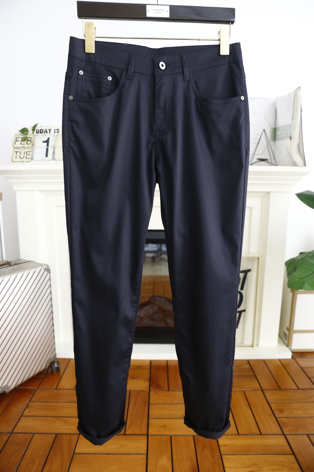 🔥巴宝丽/Burbe*ry.
25春季新品🆕时尚男士西裤！采用舒适棉质面料，奢华经典皮牌战马LOGO设计