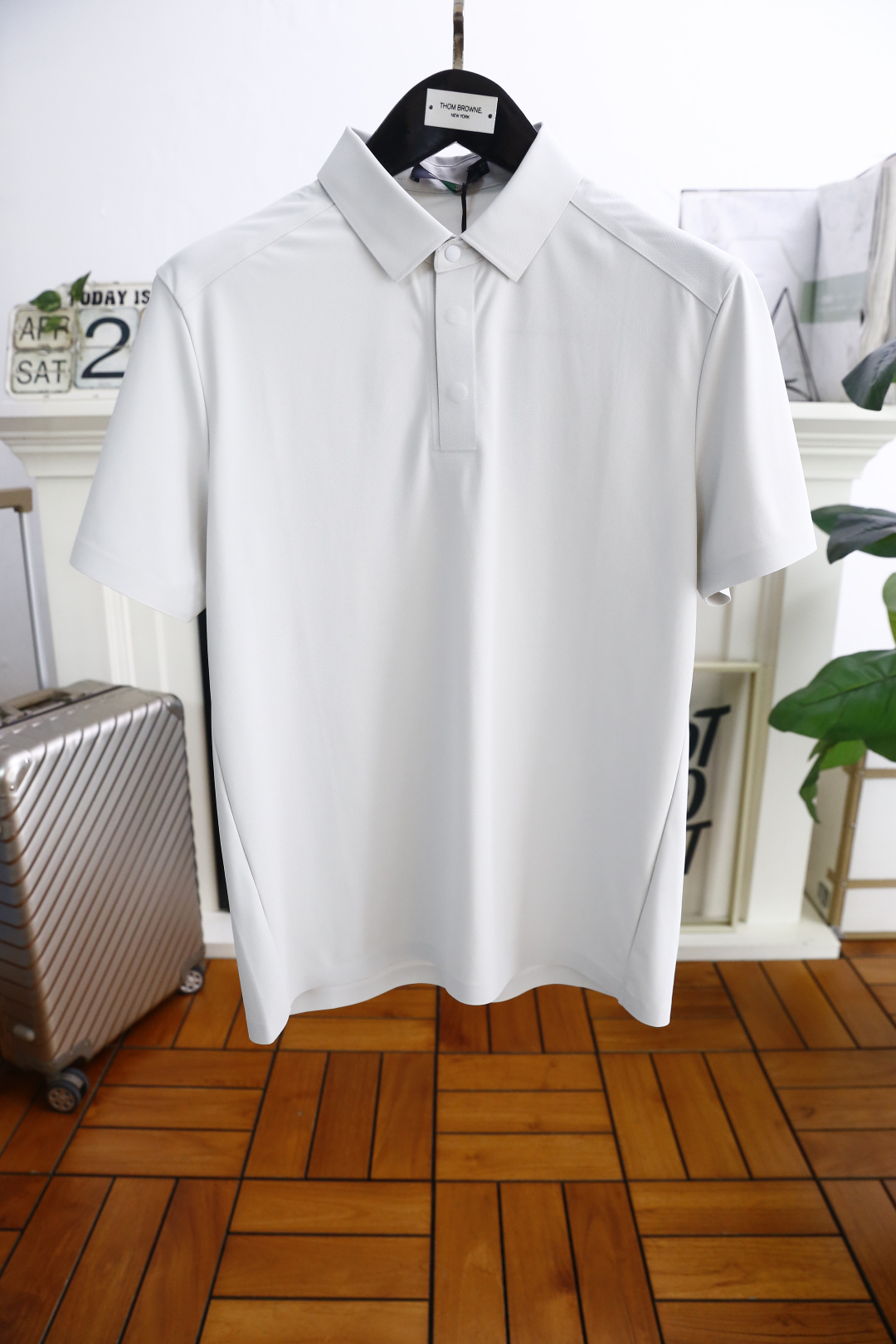 NO:154081,Jeni*/Ze*na. New products for summer 2025!  Classic men's fashionable lapel polo short-sleeved fashion item is designed with a net element, which is more fashionable and comfortable, with a very stylish upper body, and is equipped with auxiliary materials for customers. The outdoor fabric has a very delicate texture, exquisite and exquisite detailing and exquisite accessories. The auxiliary materials are all supplied by foreign customers. It is a very shaping item. It can be matched with any fashion. The style is super good. A must-have item for trendy men!  Counter size: 48-56. Shipping the next day!  ,zegna,T-shirt,alexander wang19860909杰尼*/Ze*na. 2025夏季新品！经典男士时尚翻领polo短袖时尚单品净版元素设计,更加时尚舒适,上身非常有型,客供辅料,客供进口舒适户外面料质感非常细腻,细节工艺精湛考究,辅料皆为外商客供,塑造性极高的一款单品,任何时装都可以搭配,版型超级好 潮男必备单品！专柜尺码:48-56.隔天出货！,,zegna,T-shirt,alexander wang,Men's clothing