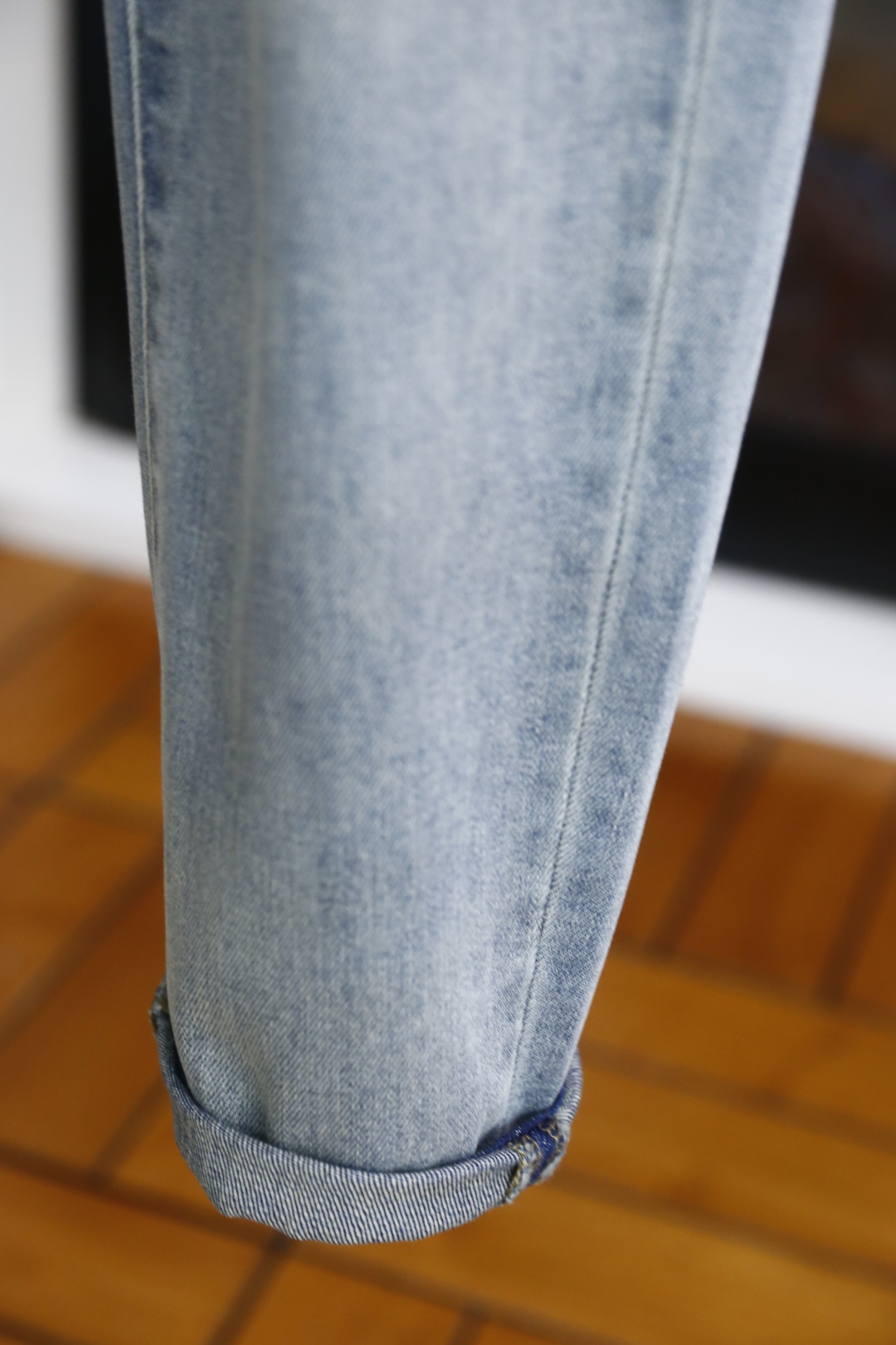 🔥纪梵希.
2025夏季新品！时尚男士夏季薄款破洞牛仔裤👖采用客供水洗弹力牛仔裤！奢华经典定制LOGO搭