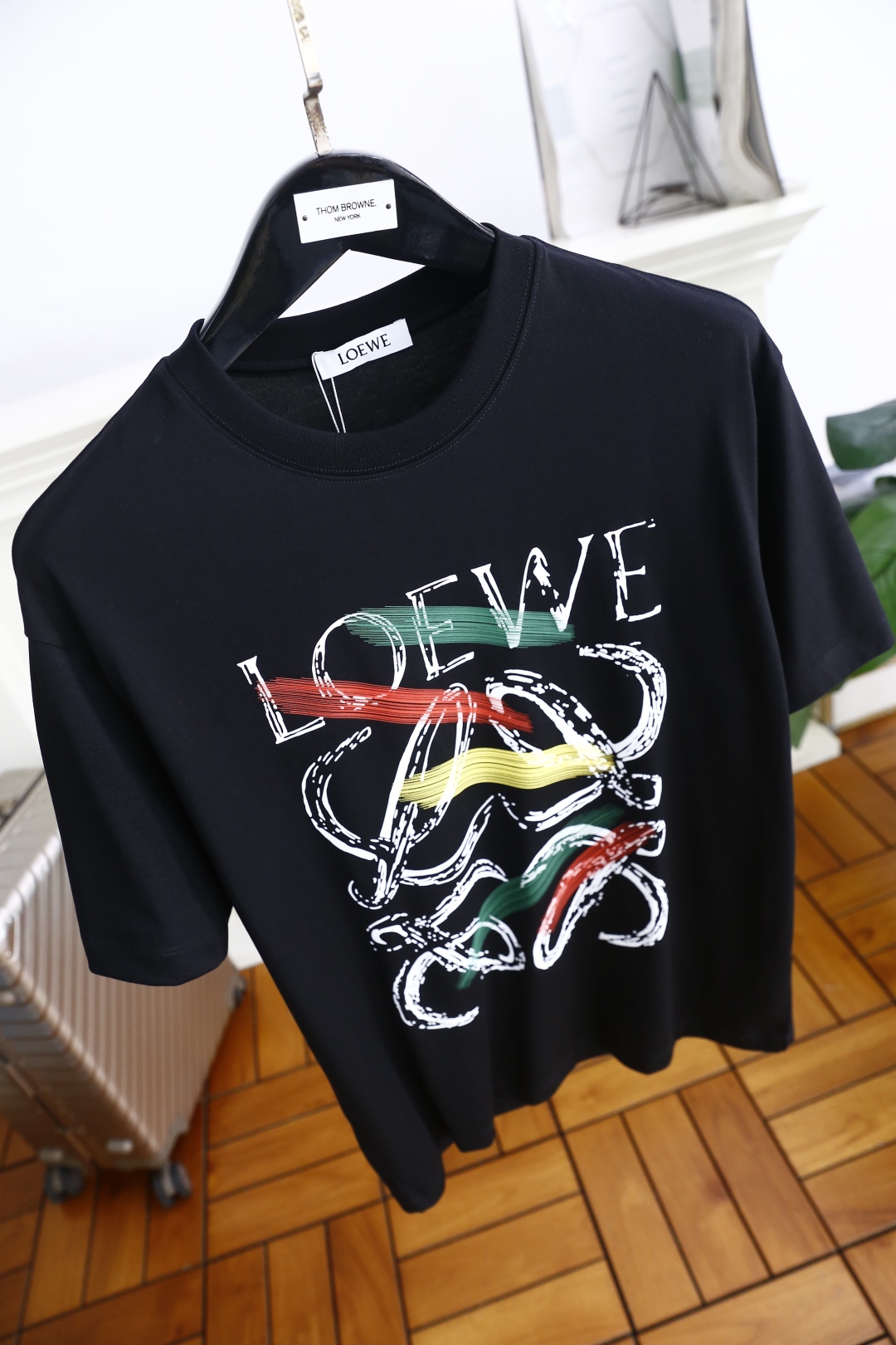 🔥罗意威.
2025夏季新款！时尚男士圆领短袖👍胸前奢华经典品牌字母LOGO设计！高端定制 高版本 时尚