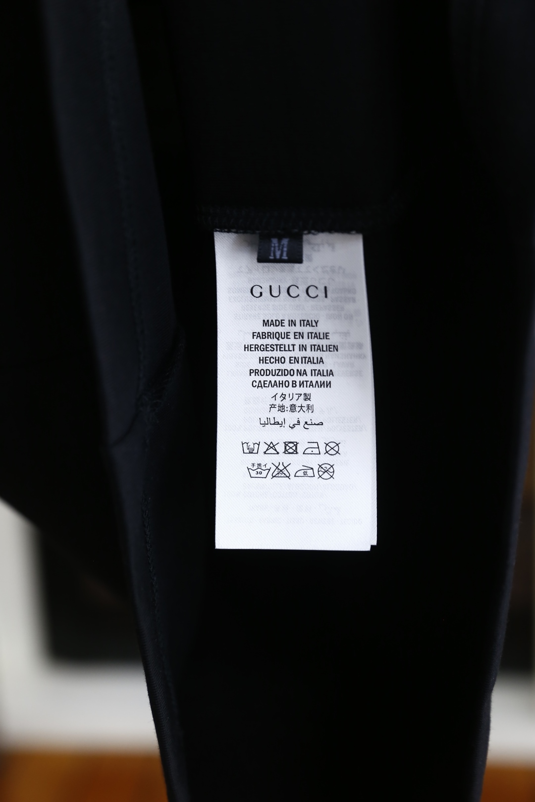 🔥古驰/Gu*ci.
2025夏季新品时尚圆领短袖！采用经典丝光云朵棉面料工艺 奢华经典品牌字母logo