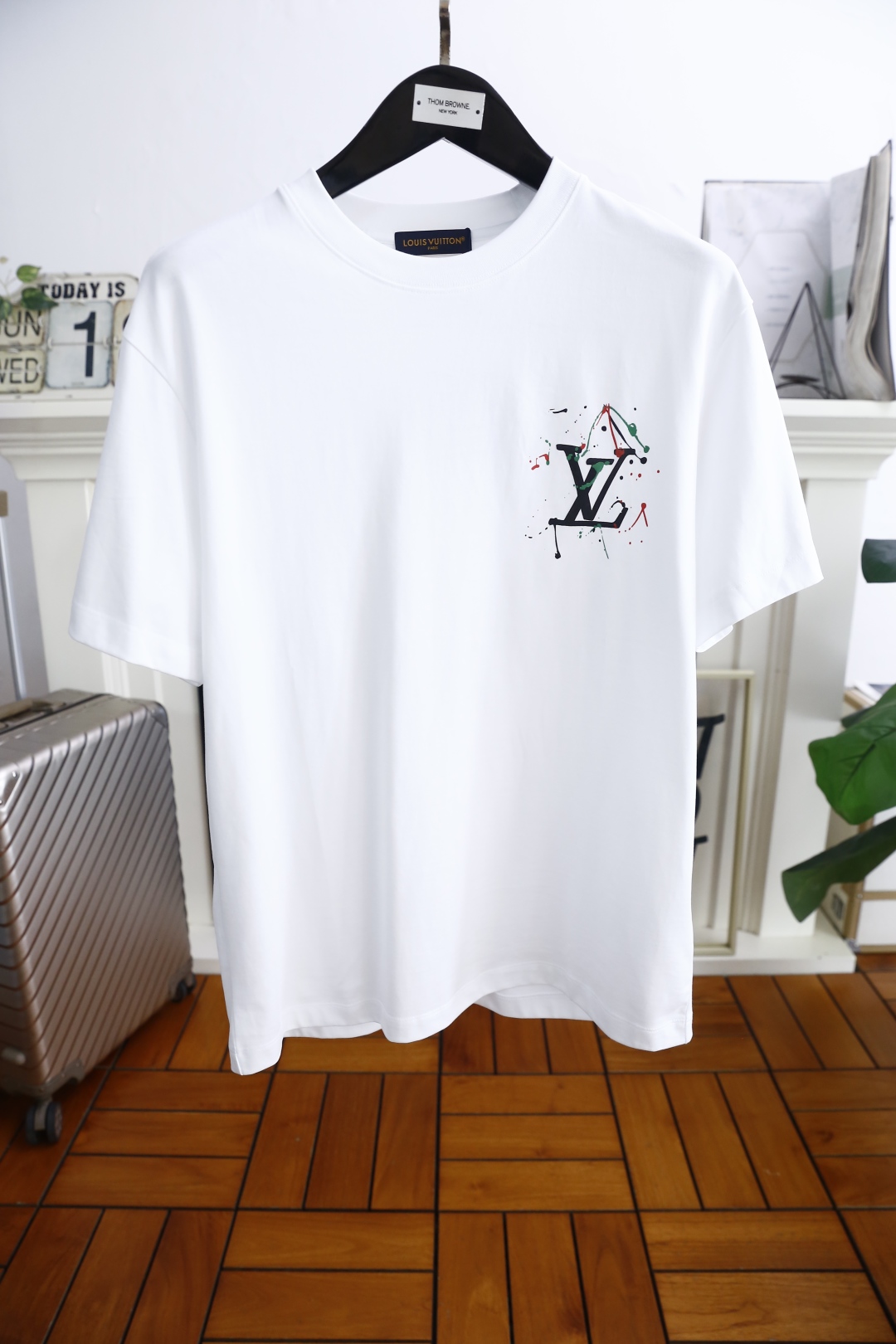 🔥路易威*/Louis Vuit*on.
2025夏季新款原单男士休闲短袖T恤！奢华经典品牌原版LOGO