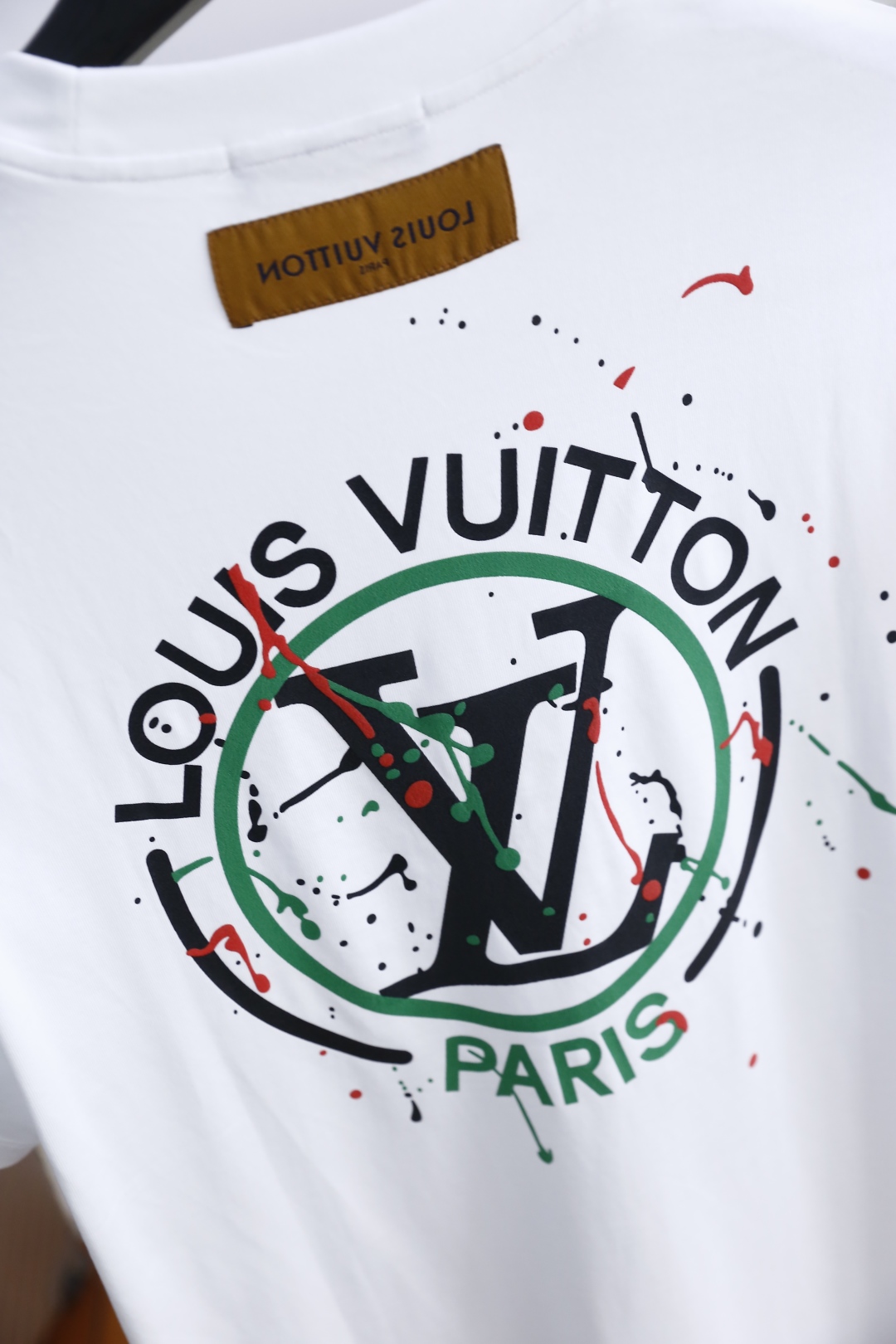 🔥路易威*/Louis Vuit*on.
2025夏季新款原单男士休闲短袖T恤！奢华经典品牌原版LOGO