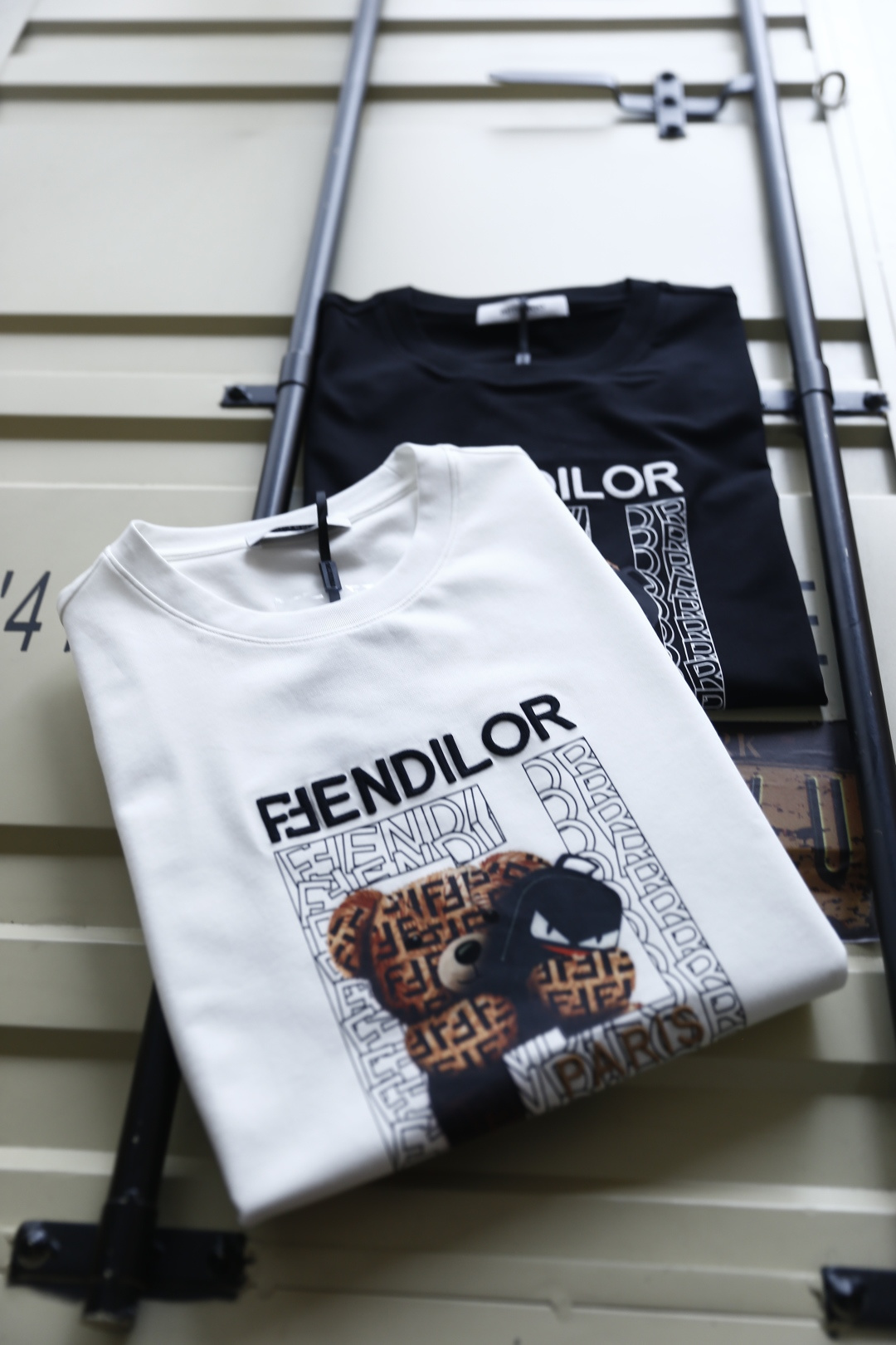 🔥芬迪/Fe*di.2025夏季新品男士圆领短袖🍃胸前奢华品牌字母LOGO标识标注👍🏼上身就能体会这款设