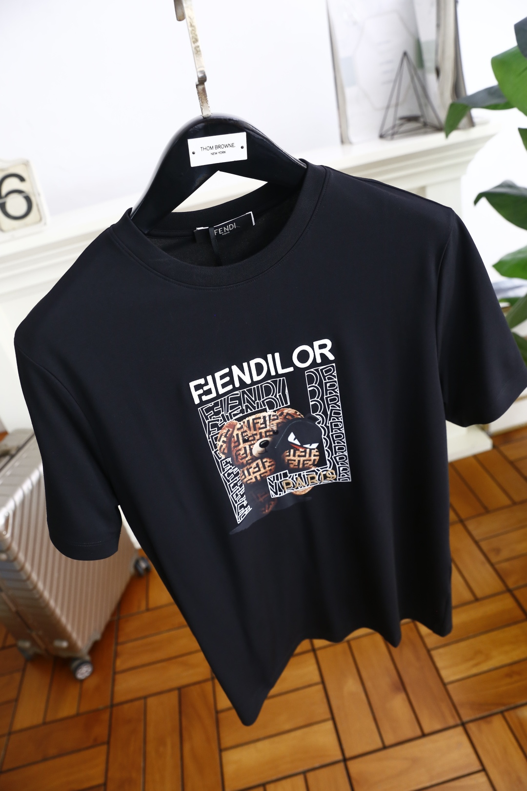 🔥芬迪/Fe*di.2025夏季新品男士圆领短袖🍃胸前奢华品牌字母LOGO标识标注👍🏼上身就能体会这款设