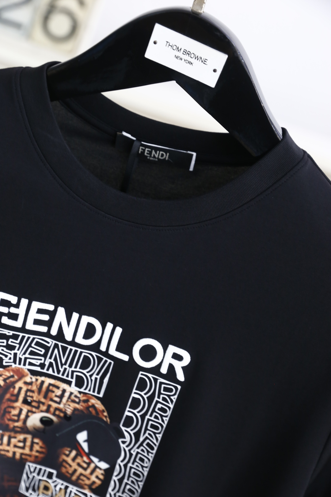 🔥芬迪/Fe*di.2025夏季新品男士圆领短袖🍃胸前奢华品牌字母LOGO标识标注👍🏼上身就能体会这款设