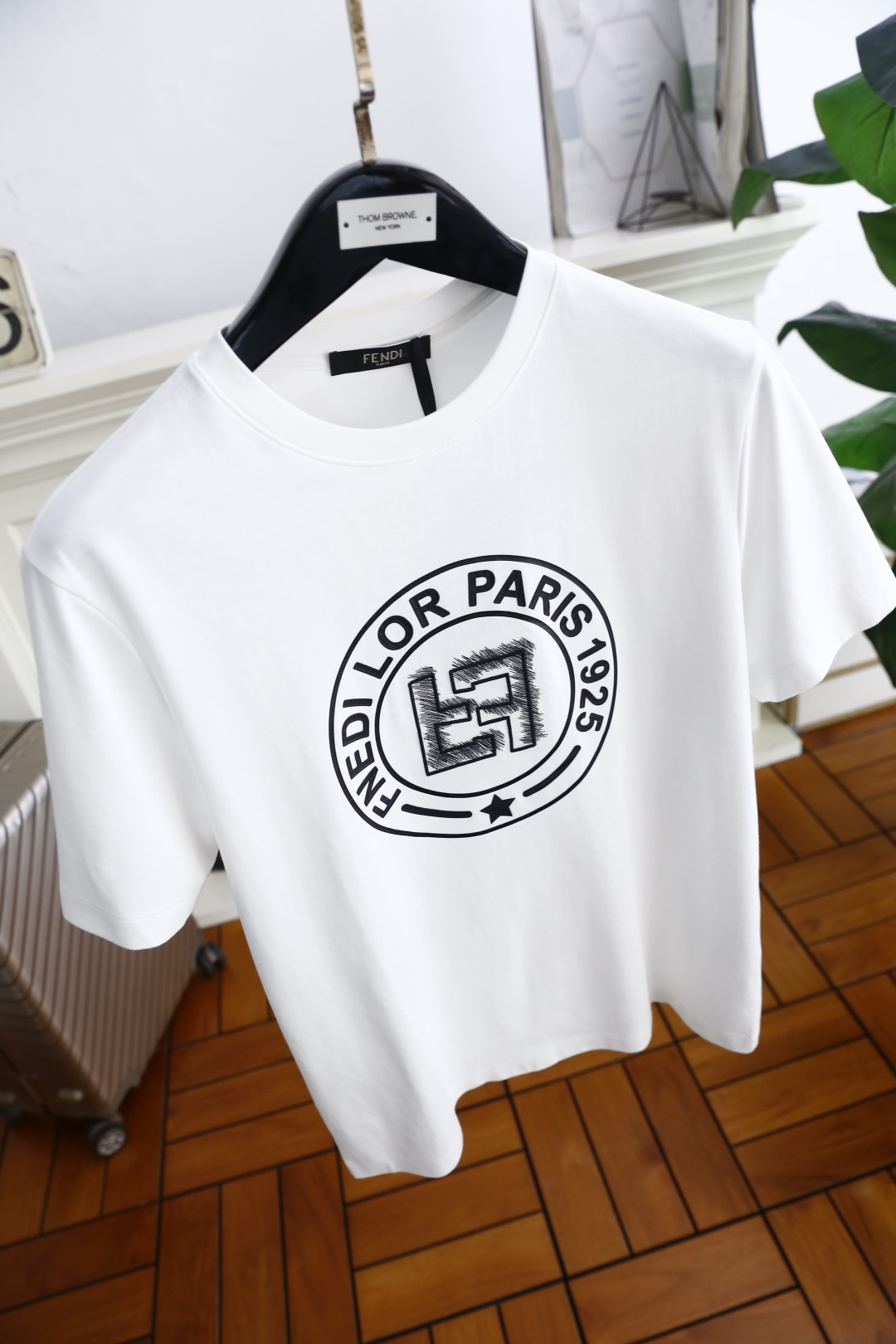 🔥芬迪/Fe*di.2025夏季新品男士圆领短袖🍃胸前奢华品牌字母LOGO标识标注👍🏼上身就能体会这款设
