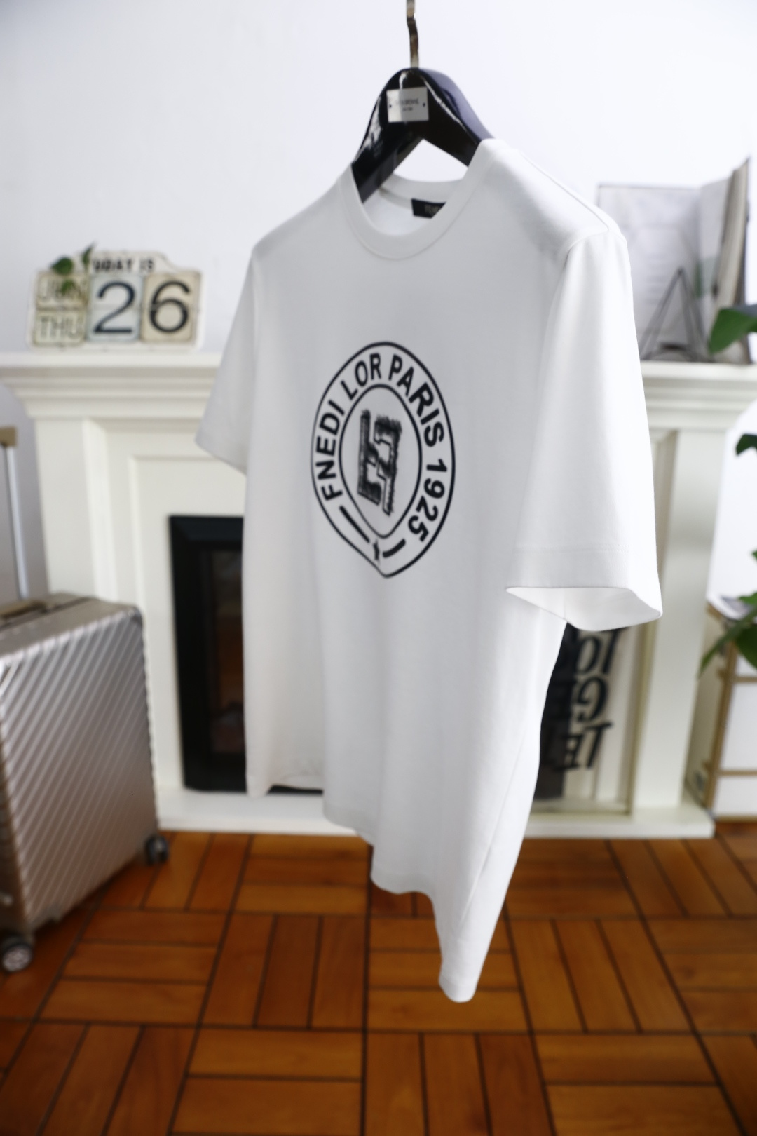 🔥芬迪/Fe*di.2025夏季新品男士圆领短袖🍃胸前奢华品牌字母LOGO标识标注👍🏼上身就能体会这款设