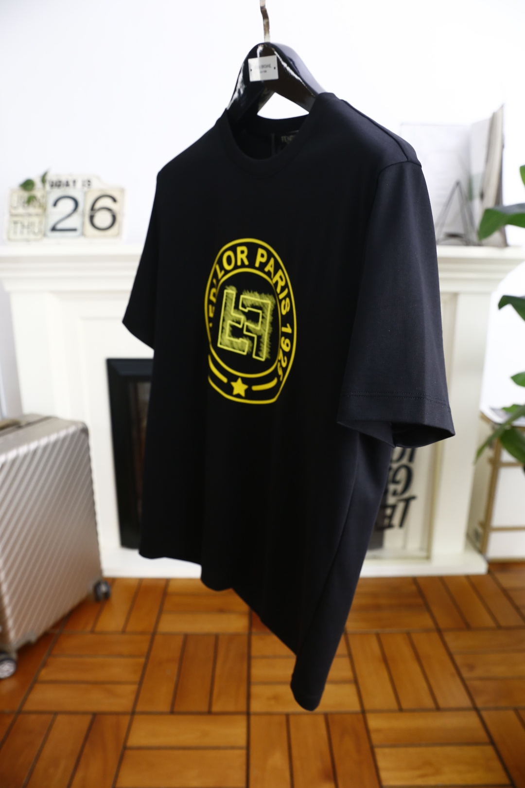 🔥芬迪/Fe*di.2025夏季新品男士圆领短袖🍃胸前奢华品牌字母LOGO标识标注👍🏼上身就能体会这款设