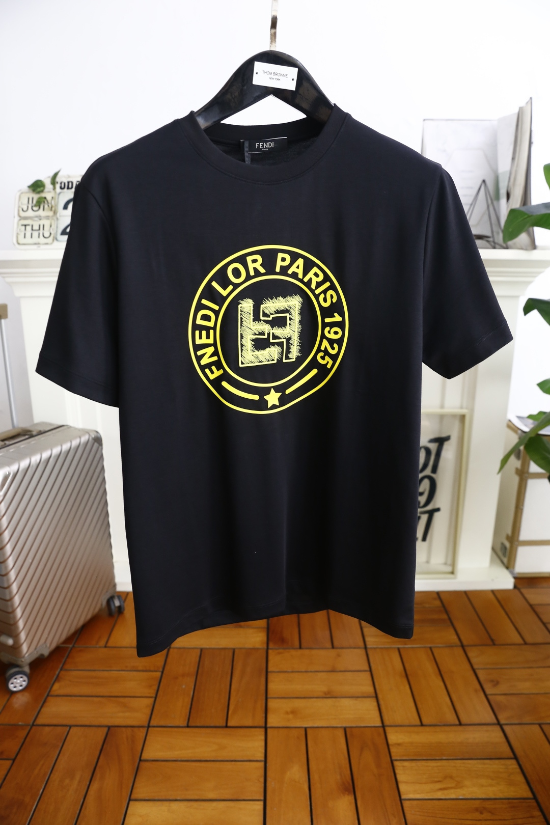 🔥芬迪/Fe*di.2025夏季新品男士圆领短袖🍃胸前奢华品牌字母LOGO标识标注👍🏼上身就能体会这款设