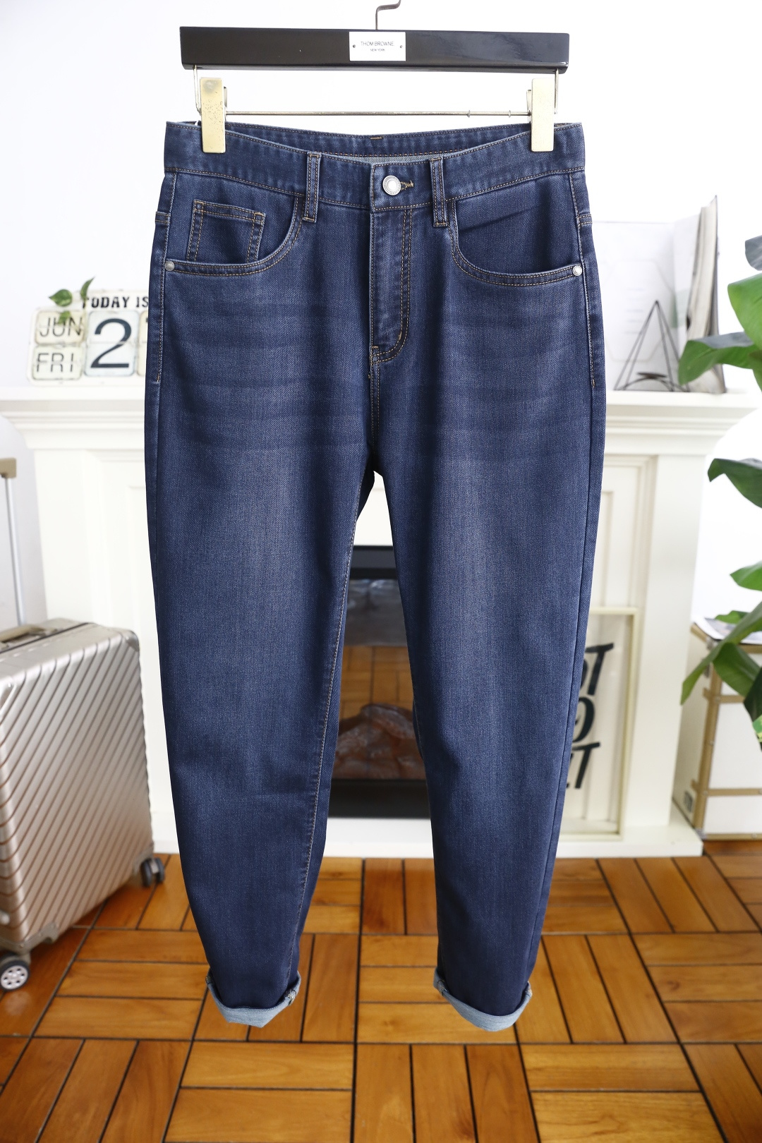 NO:472447,Kavali. New products for summer 2025!  Fashionable men's summer casual jeans are made of customer-supplied wash stretch jeans!  Luxurious classic custom logo pairing!  Fashion trends have therefore become one of the biggest selling points and are extremely cost-effective. There is no confusion or trouble of color conflict. Such a rich high-end jeans are absolutely fashionable, casual and versatile!  A must-have for trendy men!  Counter size 29-38, shipped the next day!  , jeans,alexander wang19860909卡瓦丽. 2025夏季新品！时尚男士夏季休闲牛仔裤采用客供水洗弹力牛仔裤！奢华经典定制LOGO搭配！时尚潮流因此已成为最大卖点之一而性价比又极高,没有颜色冲突的困惑或困扰,这么一款丰富内练高端牛仔裤,绝对时尚休闲百搭款！潮男必备！专柜尺码29-38,隔天出货！,,jeans,alexander wang,Men's clothing