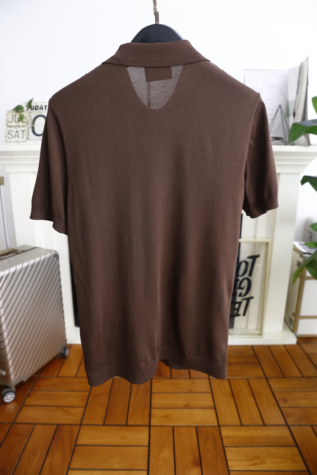 🔥kiton.
25夏季新品🆕专柜官网同步发售！时尚男士翻领针织衫！奢华经典品牌原版五金拉链配搭精致LO