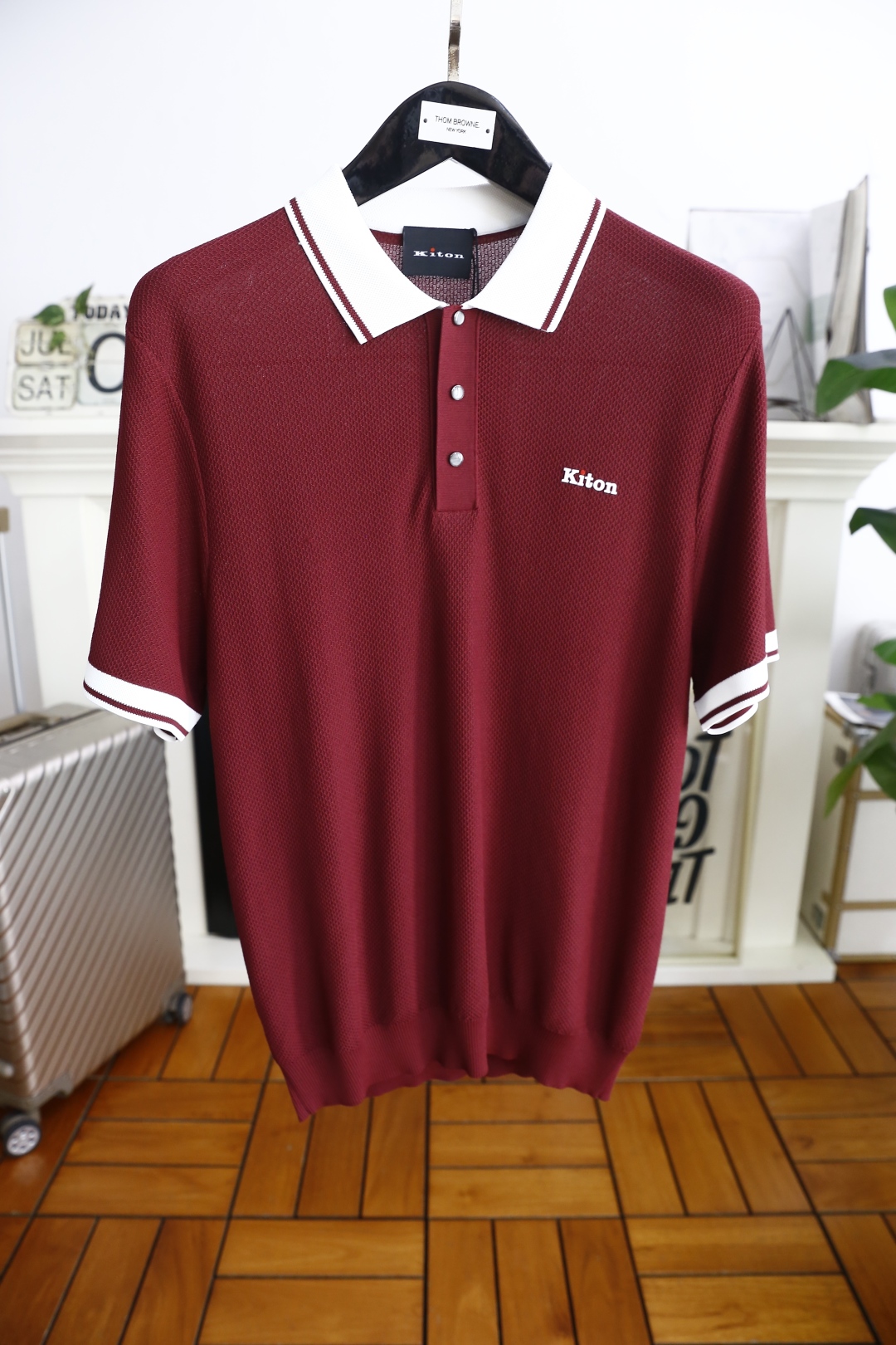 🔥kiton.
25夏季新品🆕专柜官网同步发售！时尚男士翻领针织衫！奢华经典品牌原版字母LOGO设计👍辅