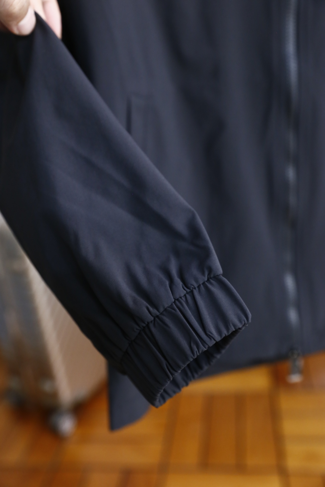 🔥路易威*/Louis Vuitt*n.
秋季新品时尚男士连帽夹克！舒适百搭，人气极高的一款单品！奢华经