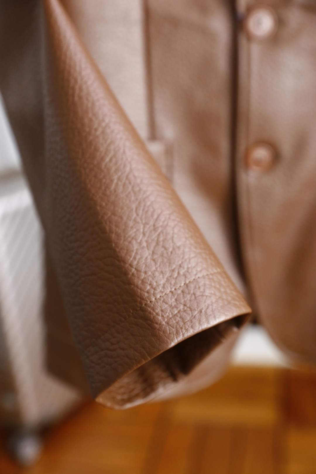 🔥普拉*/Pr*da.
秋季新品！时尚男士原單西服外套⭐️上身帅到爆，绝对帅气的人气款式！采用舒适进口环