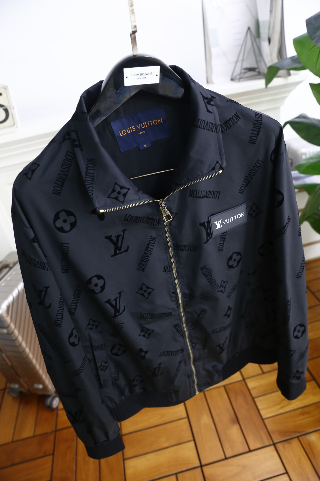 🔥路易威*/Louis Vuitt*n.
秋季新品🆕时尚原單拉链男士夹克，采用高档顶级1.1面料👍🏼手感