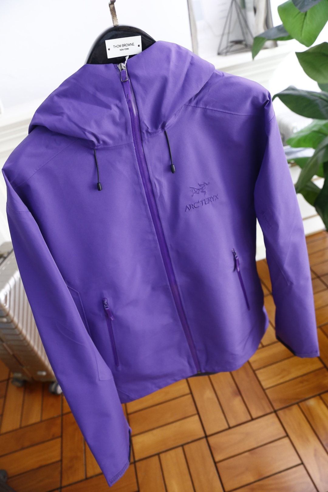 🔥始祖鸟/archaeoPteryx.
26早秋新品🆕时尚百搭男女同款冲锋衣！胸前采用品牌经典LOGO搭