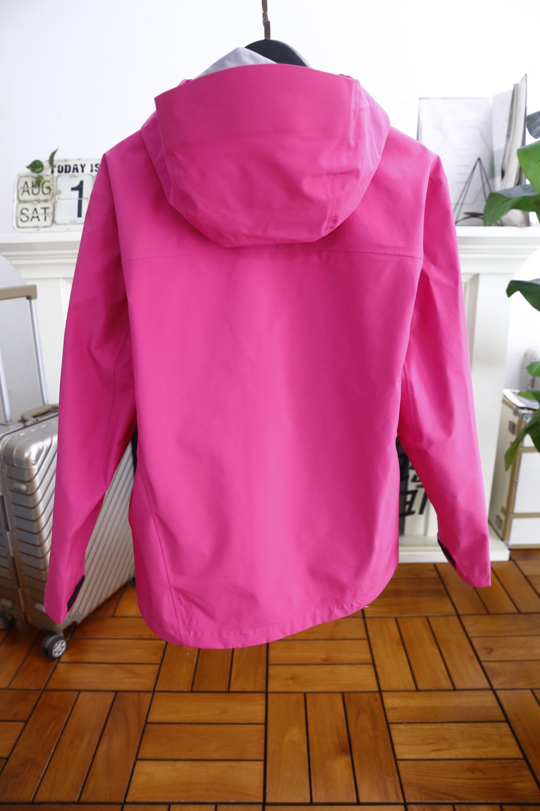 🔥始祖鸟/archaeoPteryx.
26早秋新品🆕时尚百搭男女同款冲锋衣！胸前采用品牌经典LOGO搭